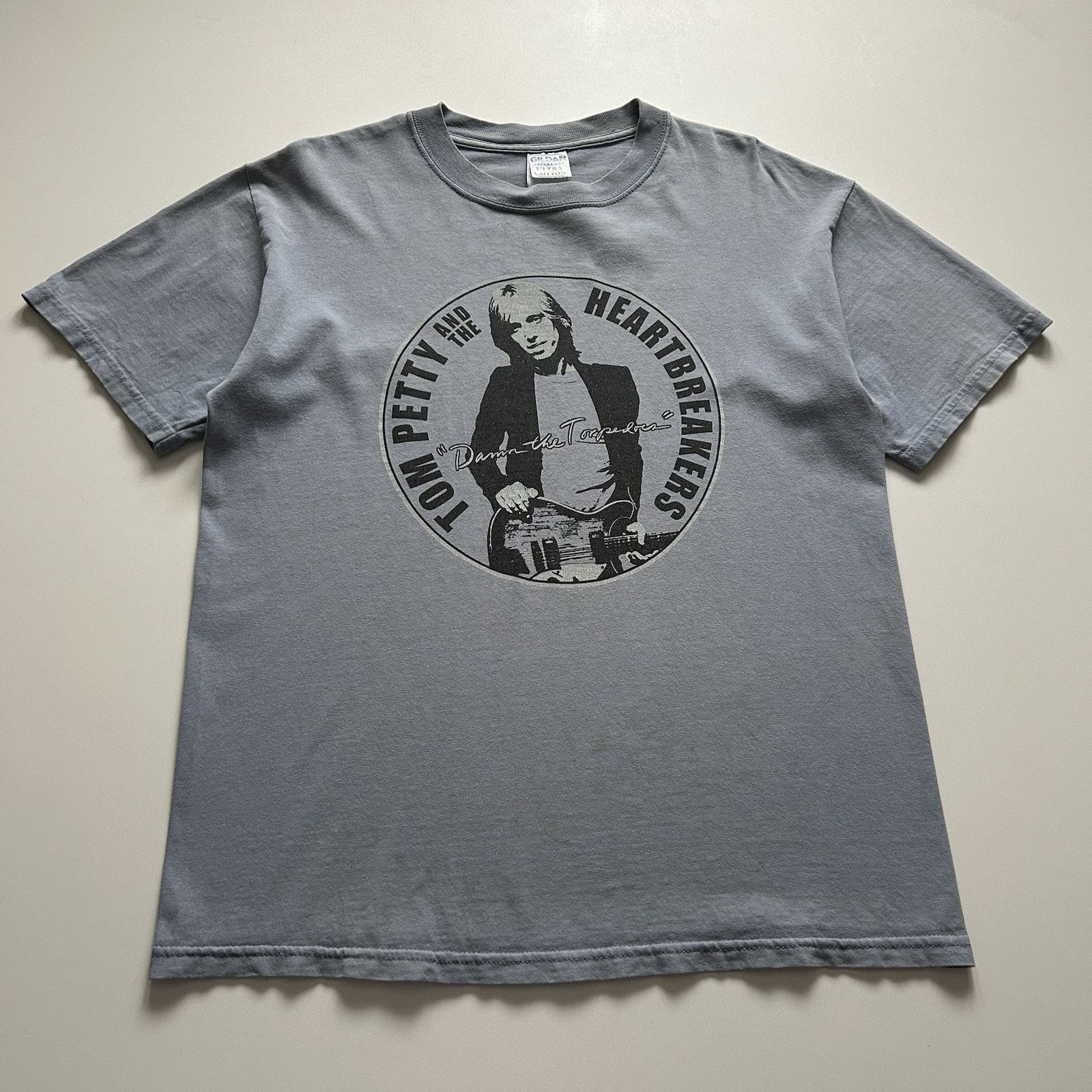 Band Tees Vintage Y2k Tom Petty And The Heartbreakers T Shirt Medium Hoodie, Sweatshirt | PodTeesHub.com