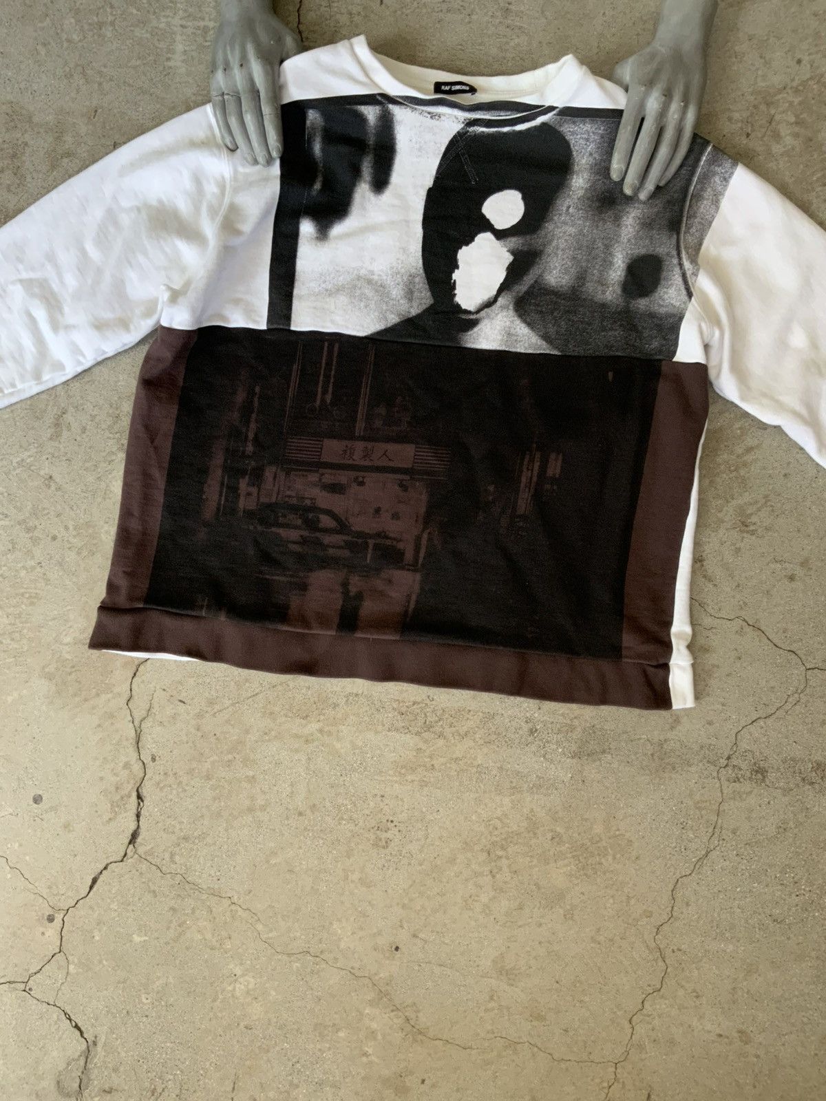 Raf Simons Archive Ss18 Raf Simons Modello Graphic Oversized Sweatshirt T-Shirts, Hoodie | PodTeesHub.com