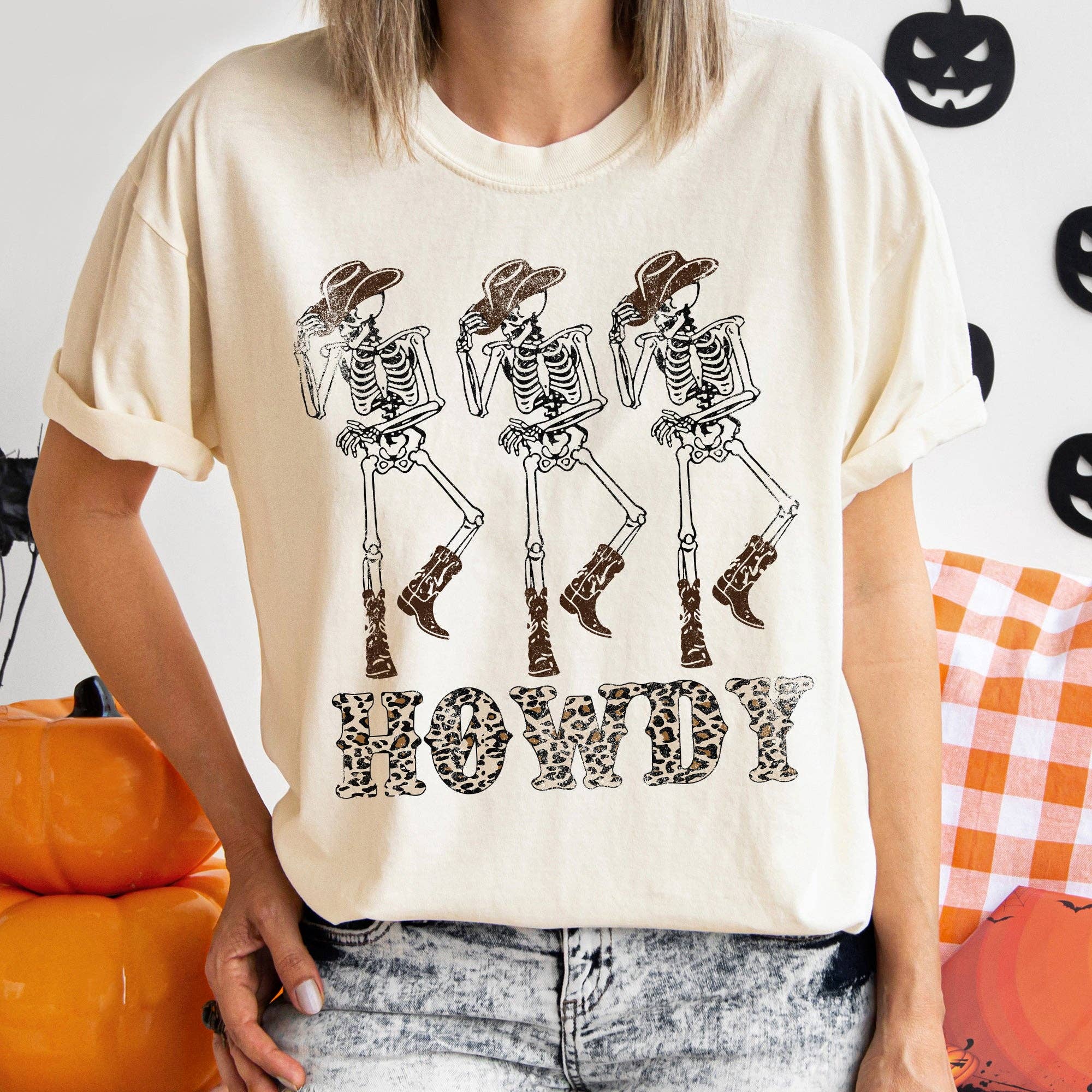 Howdy Leopard Vintage Halloween T-Shirt Hoodie, Sweatshirt | PodTeesHub.com