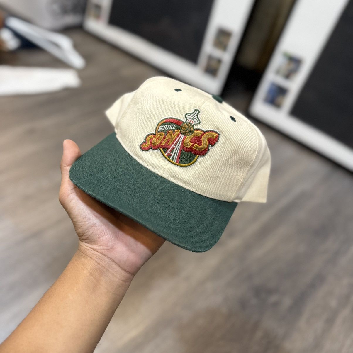 Vintage Seattle Sonics Nba 90 S T-Shirts, Hoodie, Sweatshirt | PodTeesHub.com