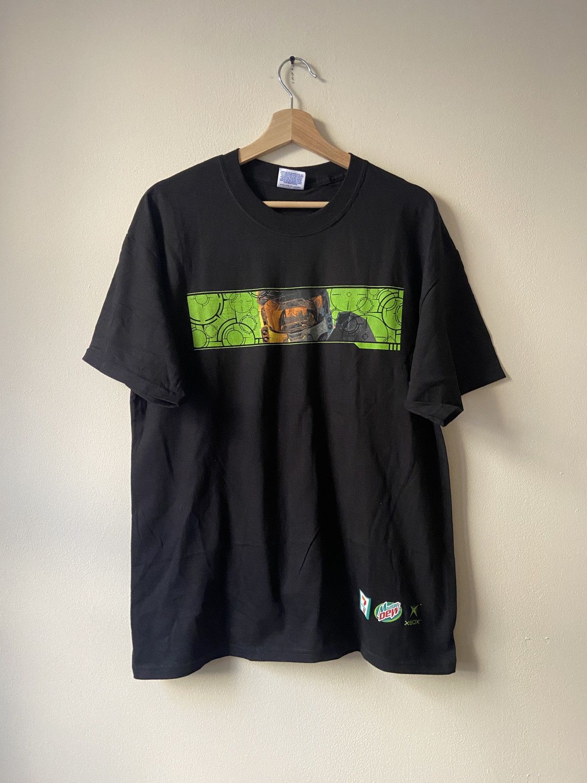 Vintage Halo 2 Master Chief Xbox Box Logo Black Shirt T-Shirts, Hoodie, Sweatshirt