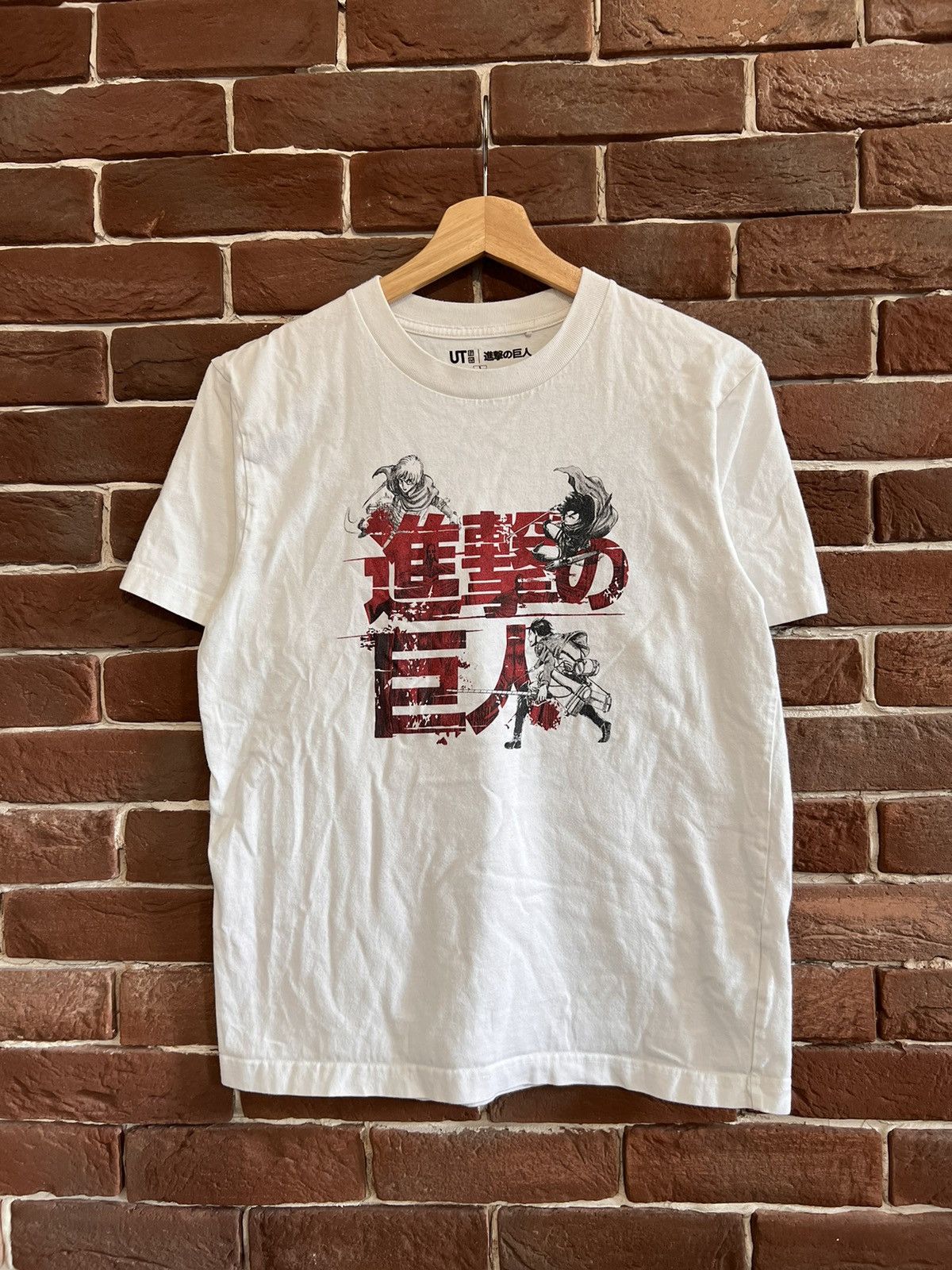 Uniqlo Rare Anime Attack On Titan Levi X Uniqlo Tshirt Art Movie S Hoodie, Sweatshirt | PodTeesHub.com