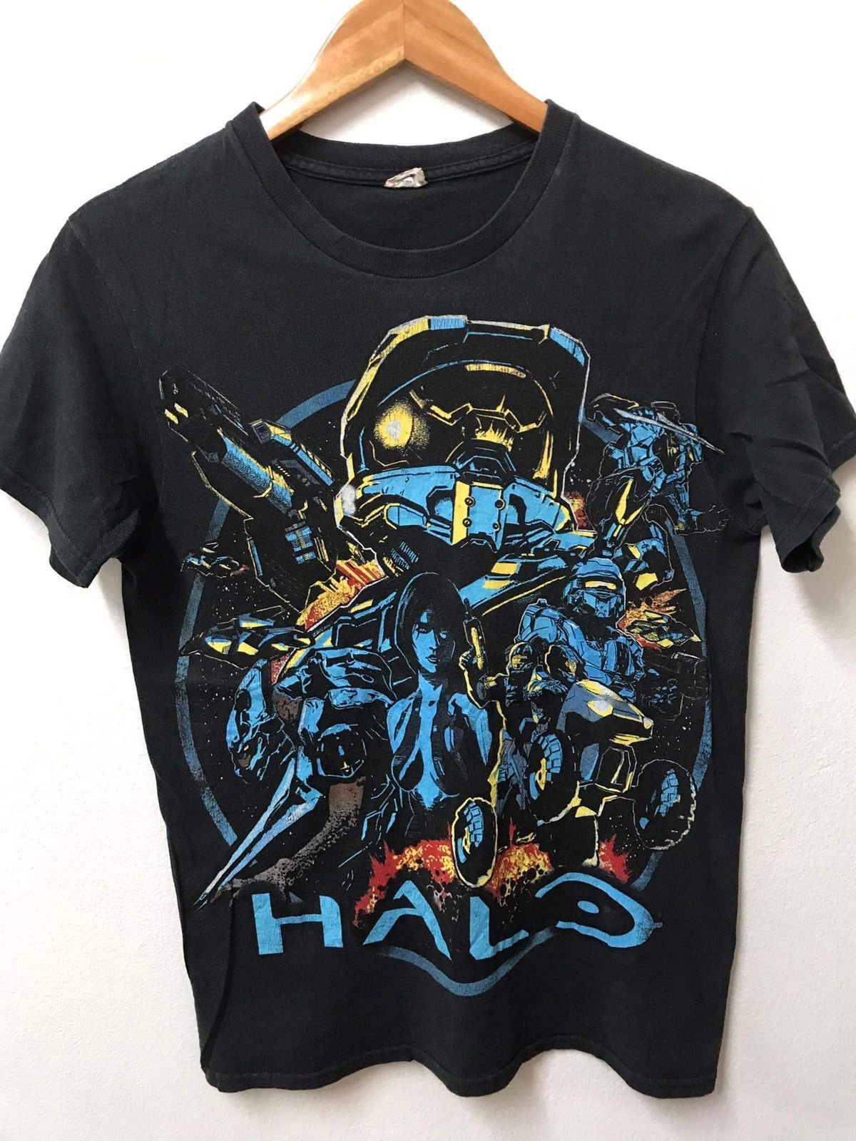 Playstation Vintage Halo Game Promo Xbox Playstation T-Shirts, Hoodie, Sweatshirt | PodTeesHub.com