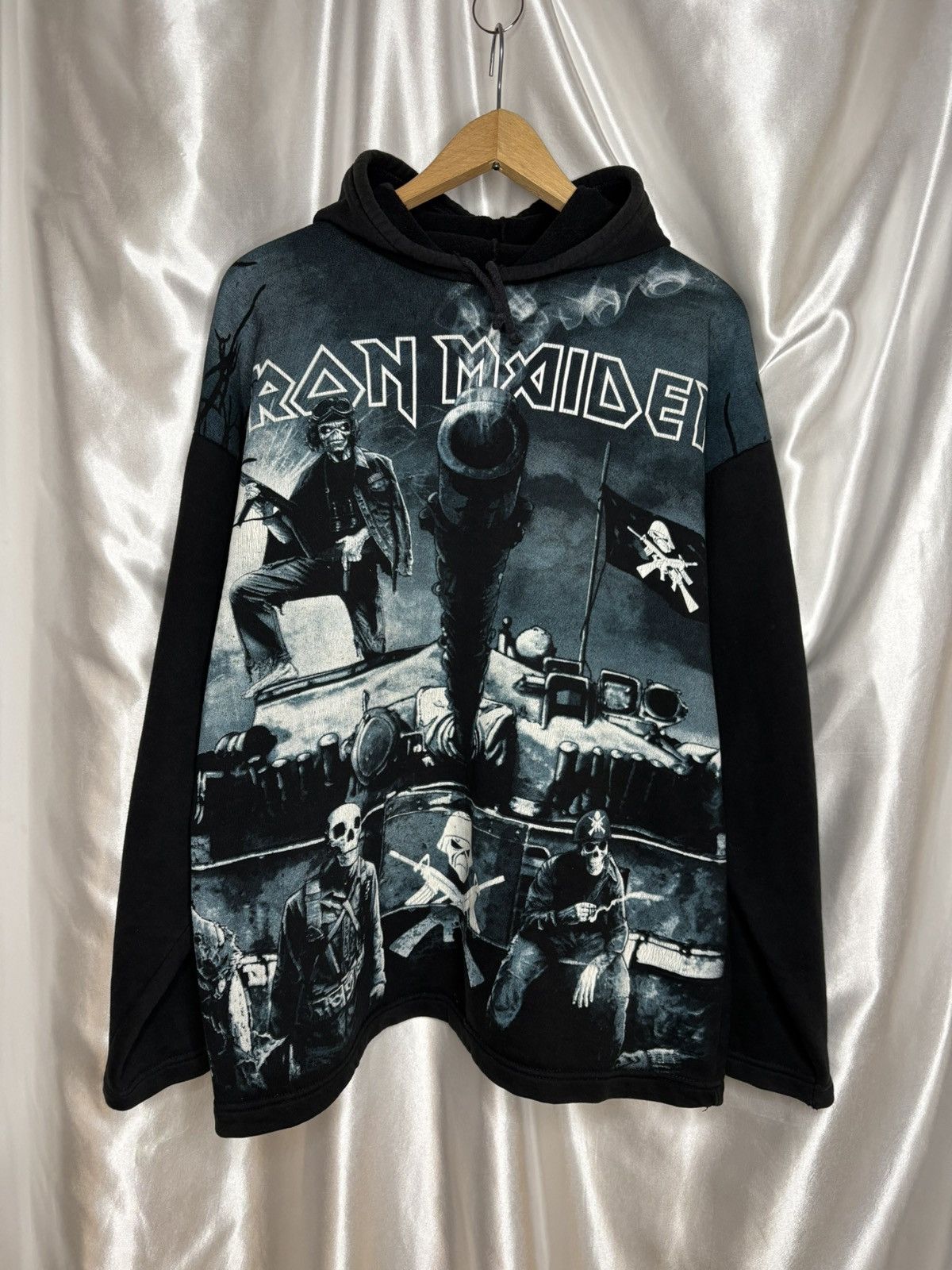 Vintage Hoodie Iron Maiden Heavy Metal Band Hoodie 00s Y2k T-Shirts, Sweatshirt | PodTeesHub.com