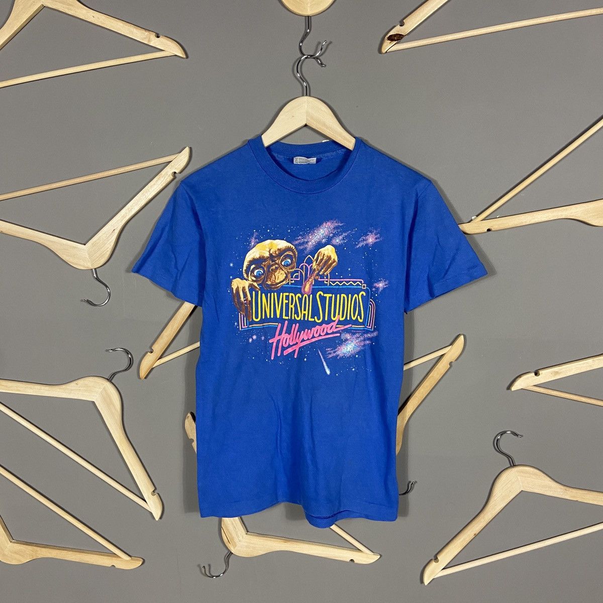 Vintage 1982 Universal Studio Hollywood Vintage T Shirt Hoodie, Sweatshirt | PodTeesHub.com
