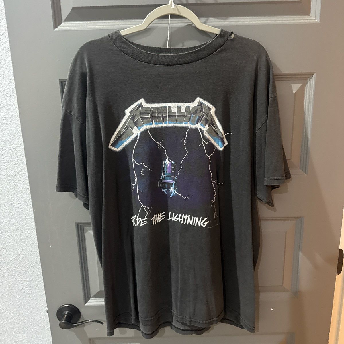 Metallica 1994 Metallic Ride The Lighting T-Shirts, Hoodie, Sweatshirt | PodTeesHub.com