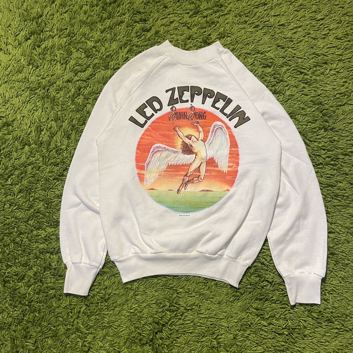 Led Zeppelin X Vintage Vintage 1984 Led Zeppelin Crewneck T-Shirts, Hoodie, Sweatshirt | PodTeesHub.com