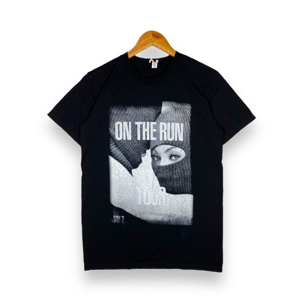 Beyonce X Jay Z Jay Z Beyonce On The Run Tour 2014 Tee Hoodie, Sweatshirt | PodTeesHub.com