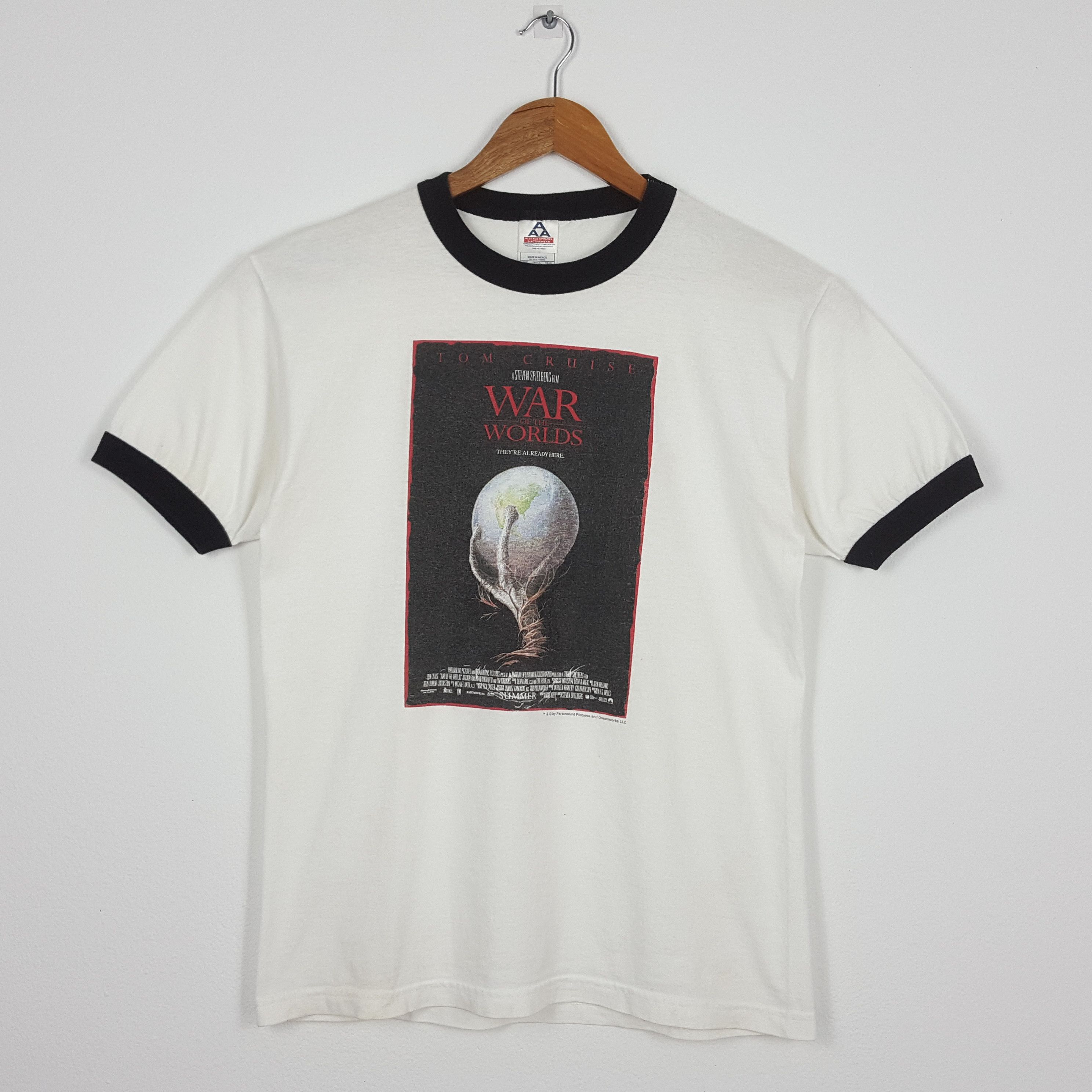 Vintage War Of The Worlds American Tom Cruise Film T Shirt Hoodie, Sweatshirt | PodTeesHub.com