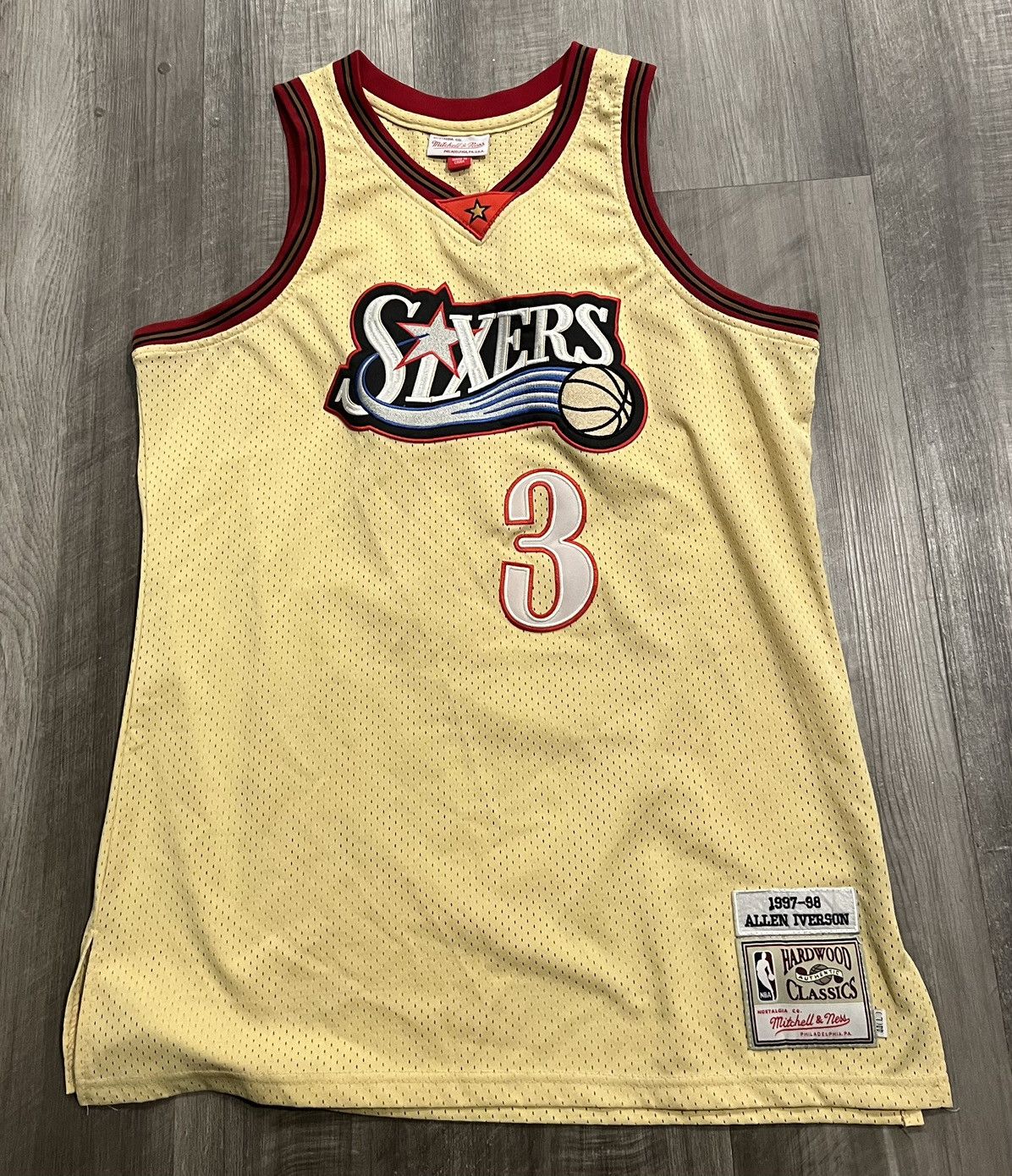 Mitchell Ness Sz L Mitchell Ness Allen Iverson Philadelphia 76ers Jersey T-Shirts, Hoodie, Sweatshirt | PodTeesHub.com