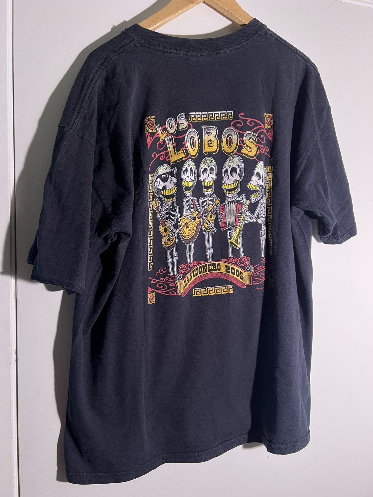 Band Y2k 2000 S Vtg Vintage Los Lobos Skeletons Rock Band T-Shirts, Hoodie, Sweatshirt