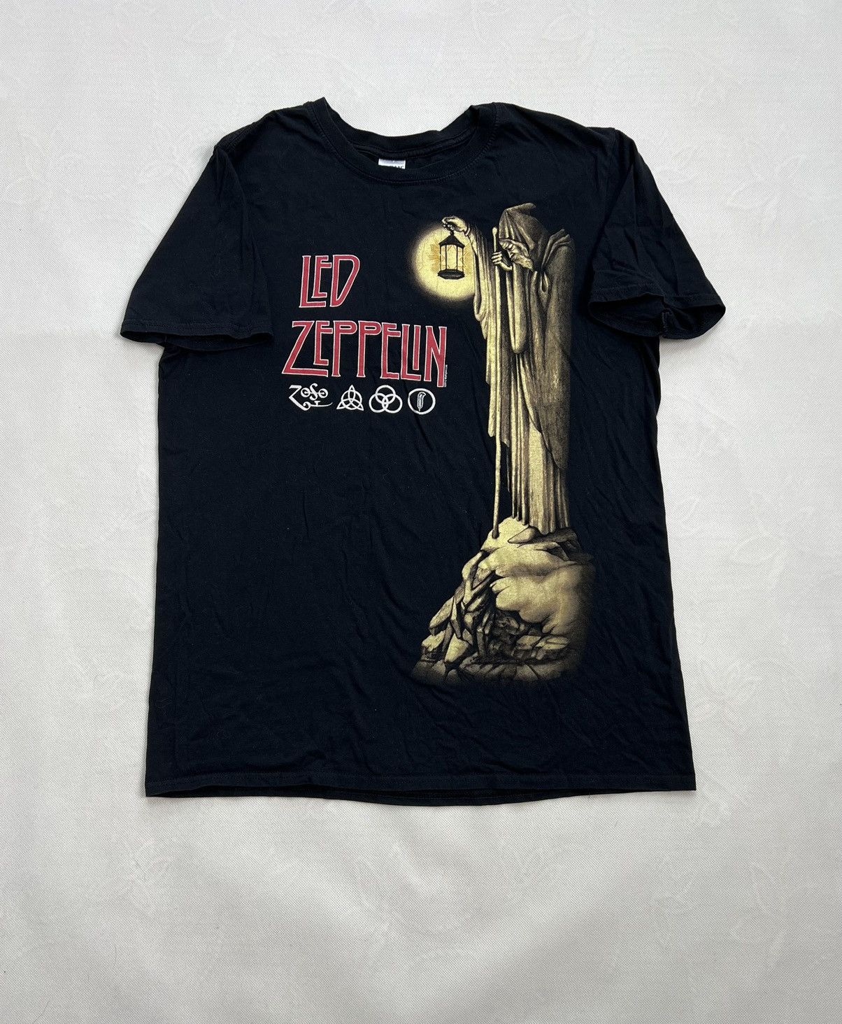 Led Zeppelin X Vintage Led Zeppelin 2012 Rock Band Merch Printed Vintage Tshirt Hoodie, Sweatshirt | PodTeesHub.com