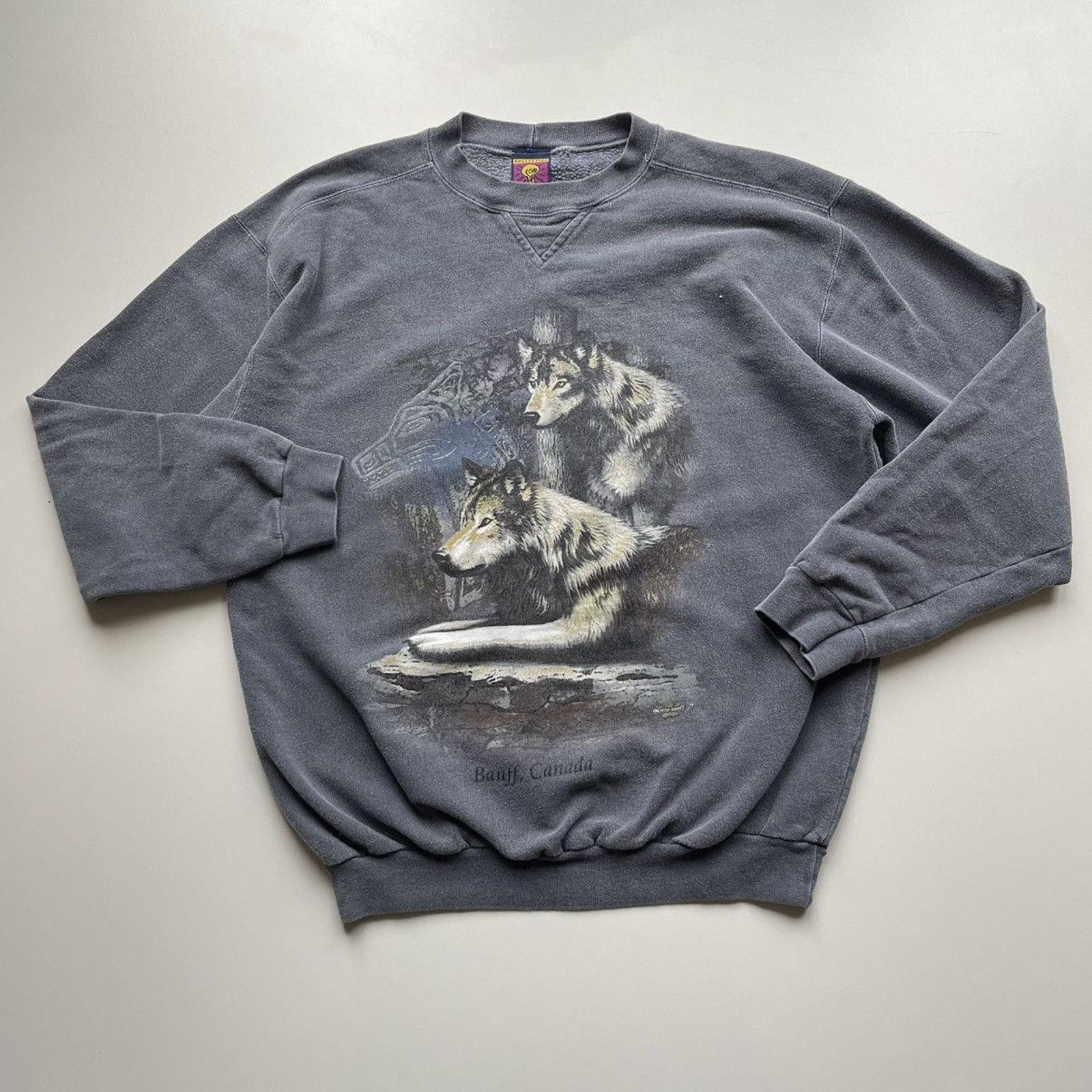 Vintage 90s Wildlife Wolf Wolves Animal Art Crewneck Small T-Shirts, Hoodie, Sweatshirt | PodTeesHub.com