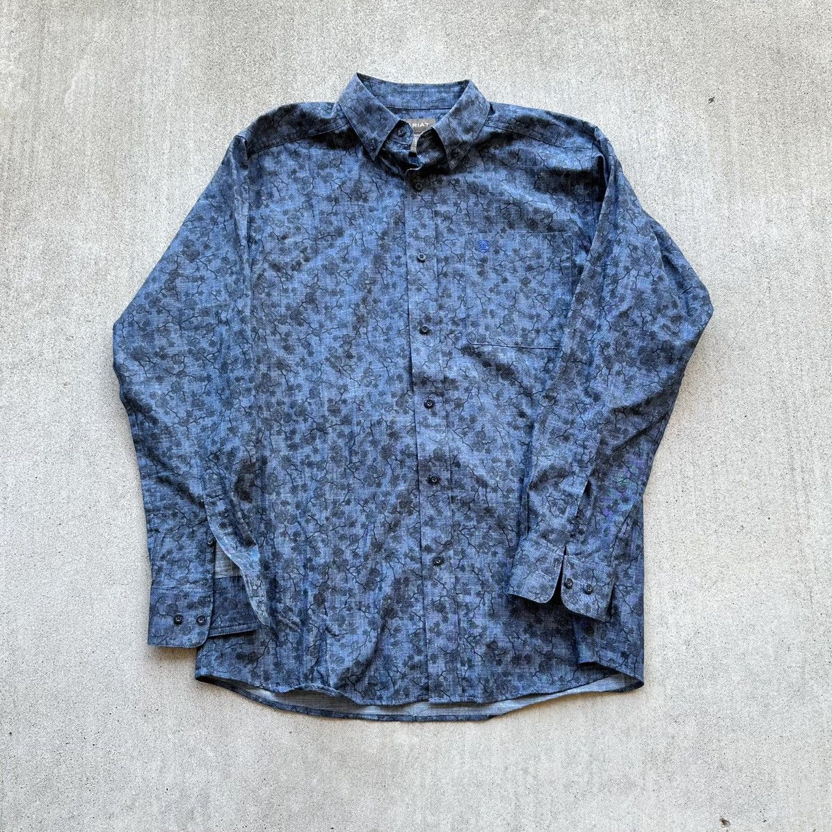 Ariat Chambray Shirt Men Size Medium Floral All Over Print Hoodie, Sweatshirt | PodTeesHub.com