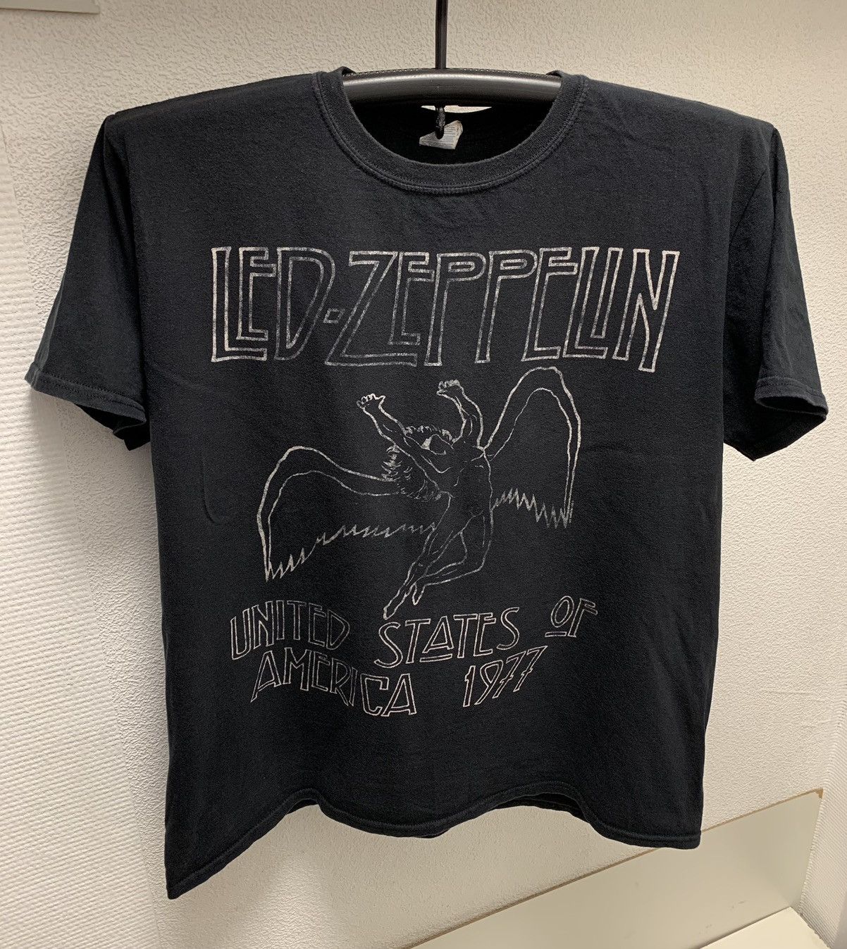 Zeppelin Led Zeppelin Vintage Black Rock Xl Sz T-Shirts, Hoodie, Sweatshirt