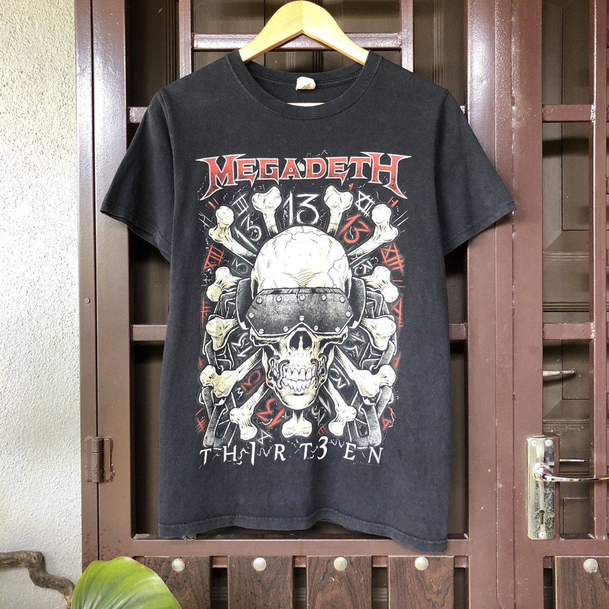 Megadeth X Vintage Vintage Y2k Sunfaded Megadeth Thirteen Tee Hoodie, Sweatshirt | PodTeesHub.com