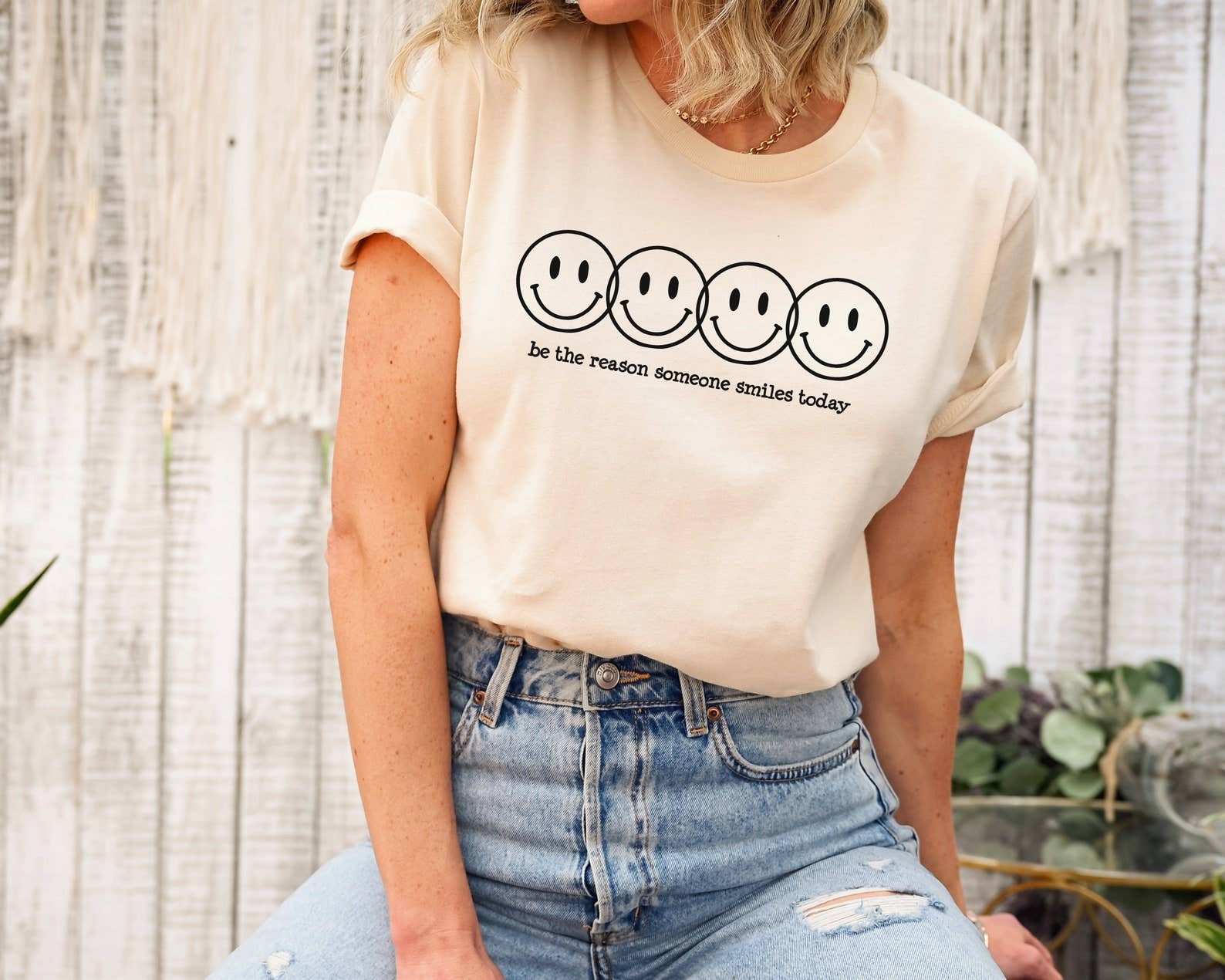 Be the Reason Someone Smiles Today T-Shirt Hoodie, Sweatshirt | PodTeesHub.com
