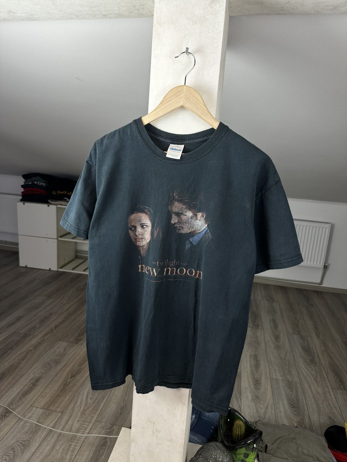 Vintage Y2k Twilight Movie Tee Bella Edward New Moon Hoodie, Sweatshirt | PodTeesHub.com