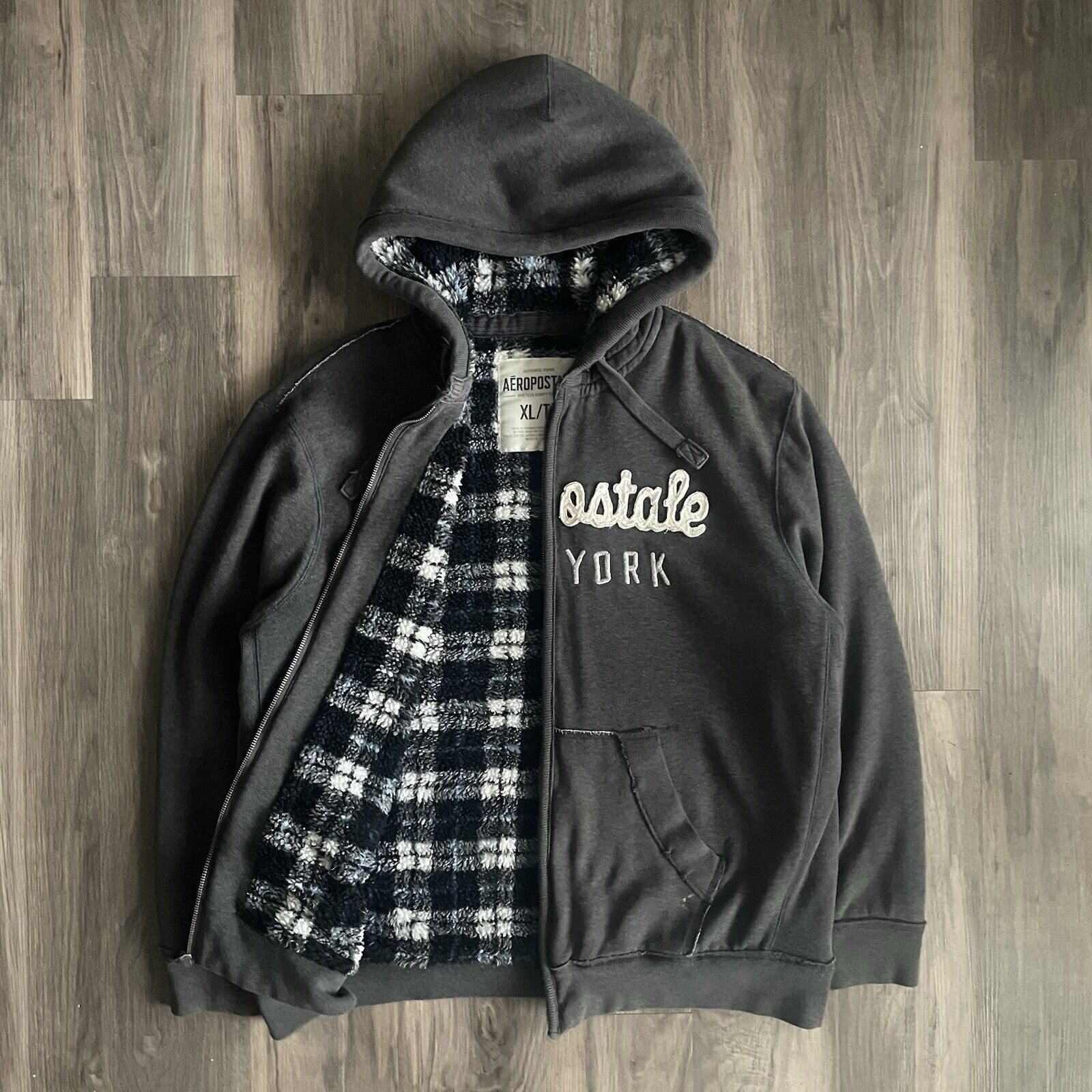 If Six Was Nine X Vintage Vintage Y2k Aeropostale Hoodie Size Xl Grunge Nyc Fur T-Shirts, Sweatshirt | PodTeesHub.com