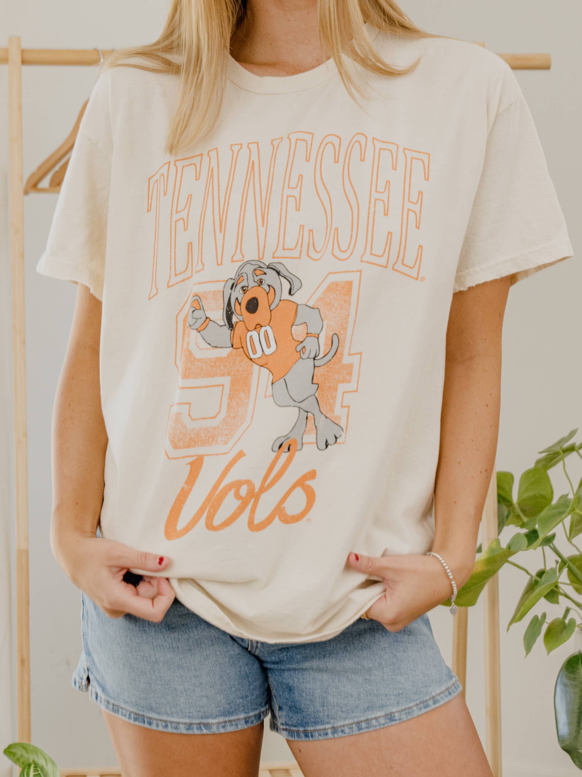 Tennessee Vols Club Mascot Off White Thrifted Tee Hoodie, Sweatshirt | PodTeesHub.com