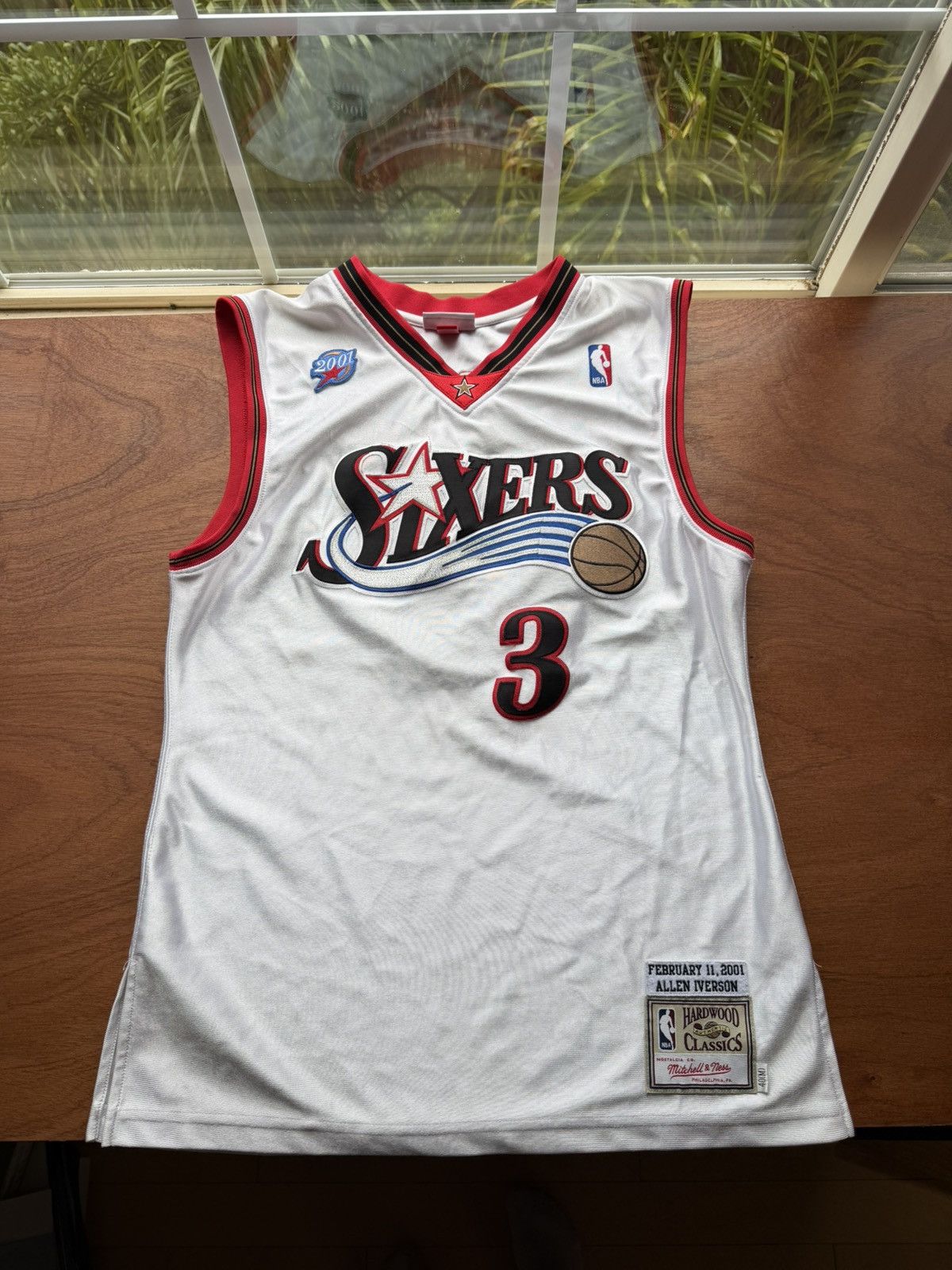 Ness Mitchell Ness 76ers Allen Iverson 2001 Authentic Jersey T-Shirts, Hoodie, Sweatshirt | PodTeesHub.com