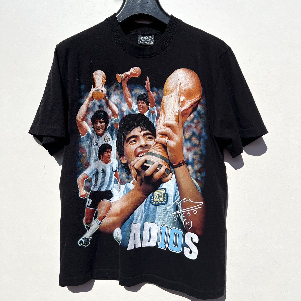 Diego Maradona Vintage Tee T Shirt Hoodie, Sweatshirt | PodTeesHub.com
