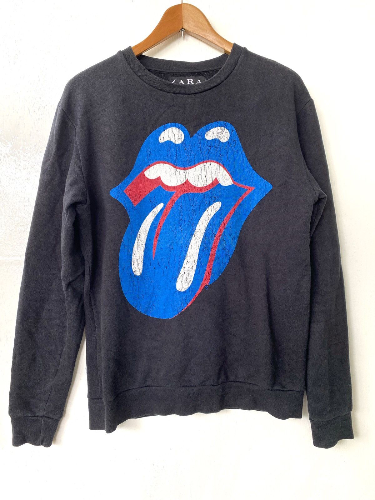 Vintage X Zara Rare Zara X Rolling Stone Band Sweater T-Shirts, Hoodie, Sweatshirt | PodTeesHub.com
