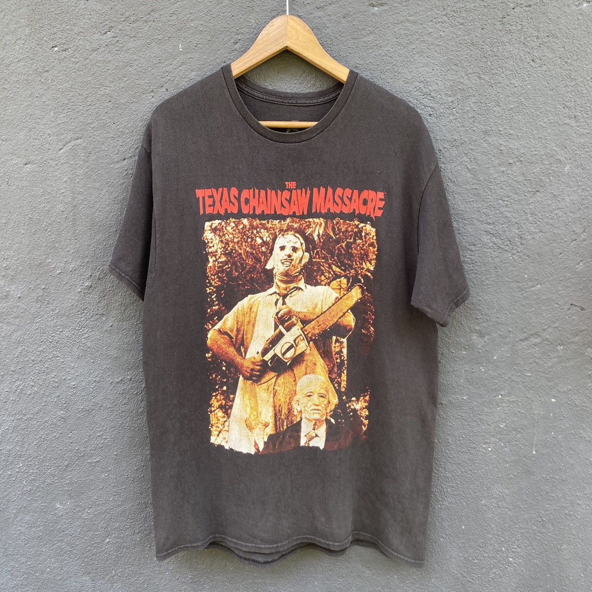 Expert Horror Faded The Texas Chainsaw Massacre Horror Movie Tee Hoodie, Sweatshirt | PodTeesHub.com