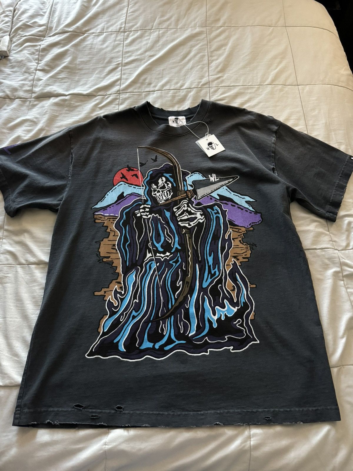 Lotas Warren Lotas Arrow Man Distressed Tee Hoodie, Sweatshirt | PodTeesHub.com