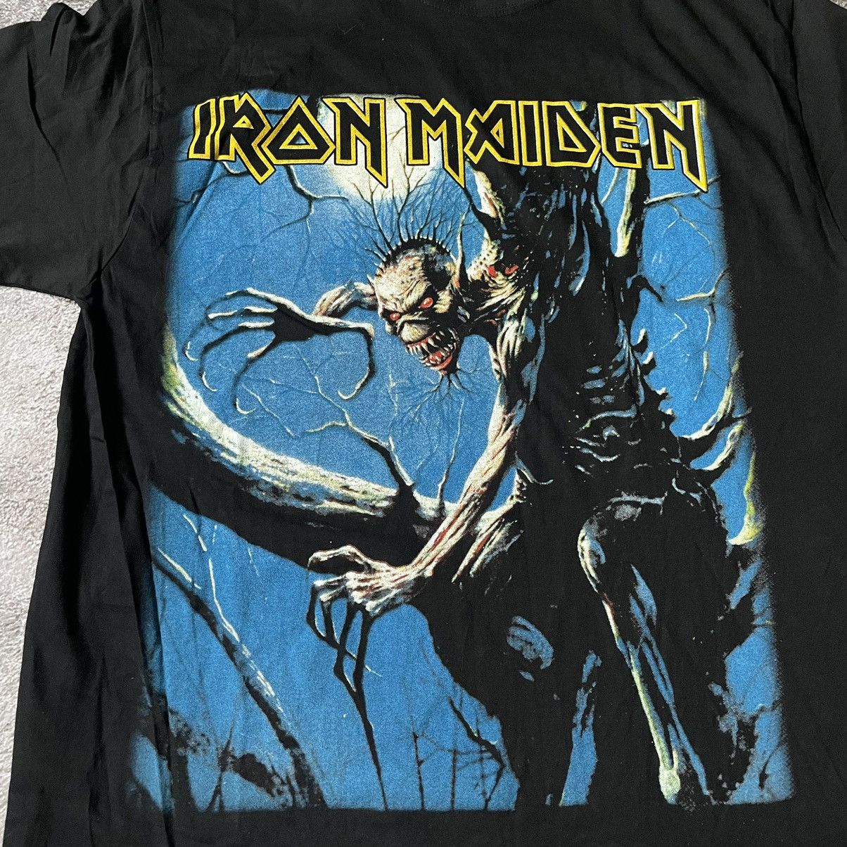 Band Vintage 90s Iron Maiden Face Blood Dead Creepy Horror T-Shirts, Hoodie, Sweatshirt