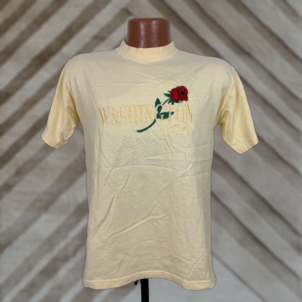 Vintage Washington Dc Shirt Adult Medium Yellow 90s Flower Embroidered Usa Cedar Sports T Sh Hoodie, Sweatshirt