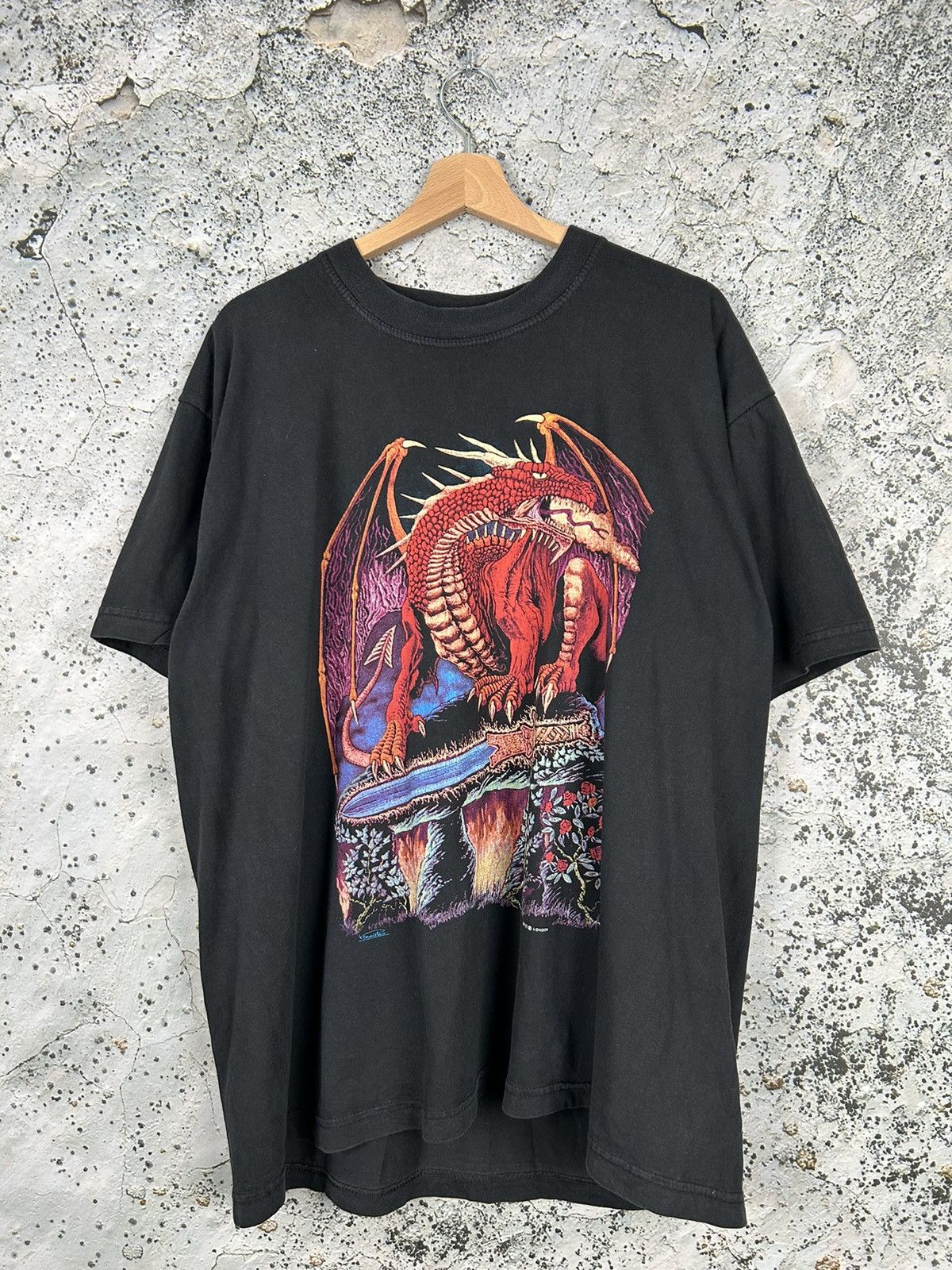 Vintage Dragon Big Print Graphic Tee 90s Punk Rare Hype Boxy Hoodie, Sweatshirt | PodTeesHub.com