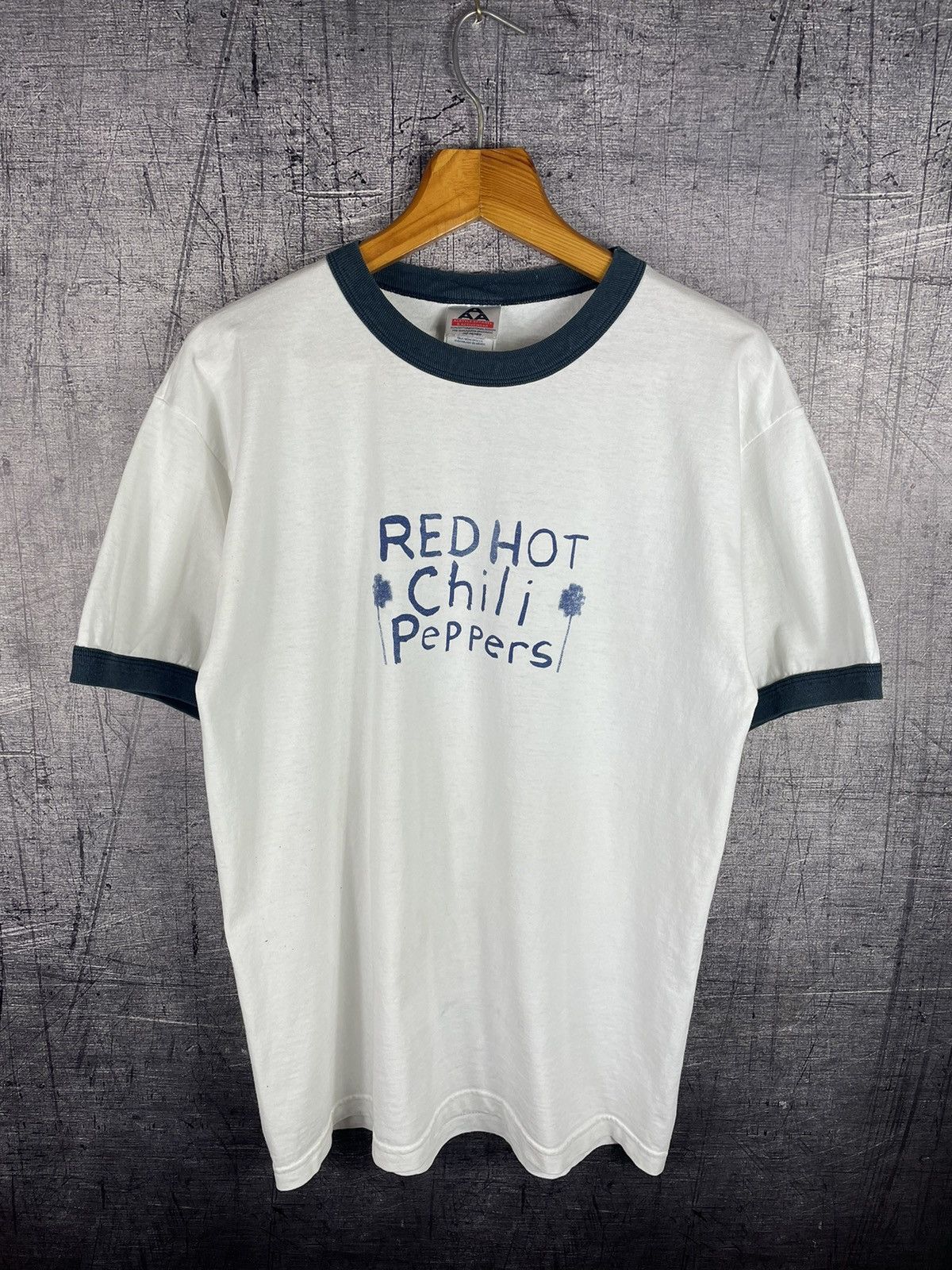 Band Tees Red Hot Chili Peppers 2002 Tour Vintage T Shirt Tee 90s Hoodie, Sweatshirt | PodTeesHub.com
