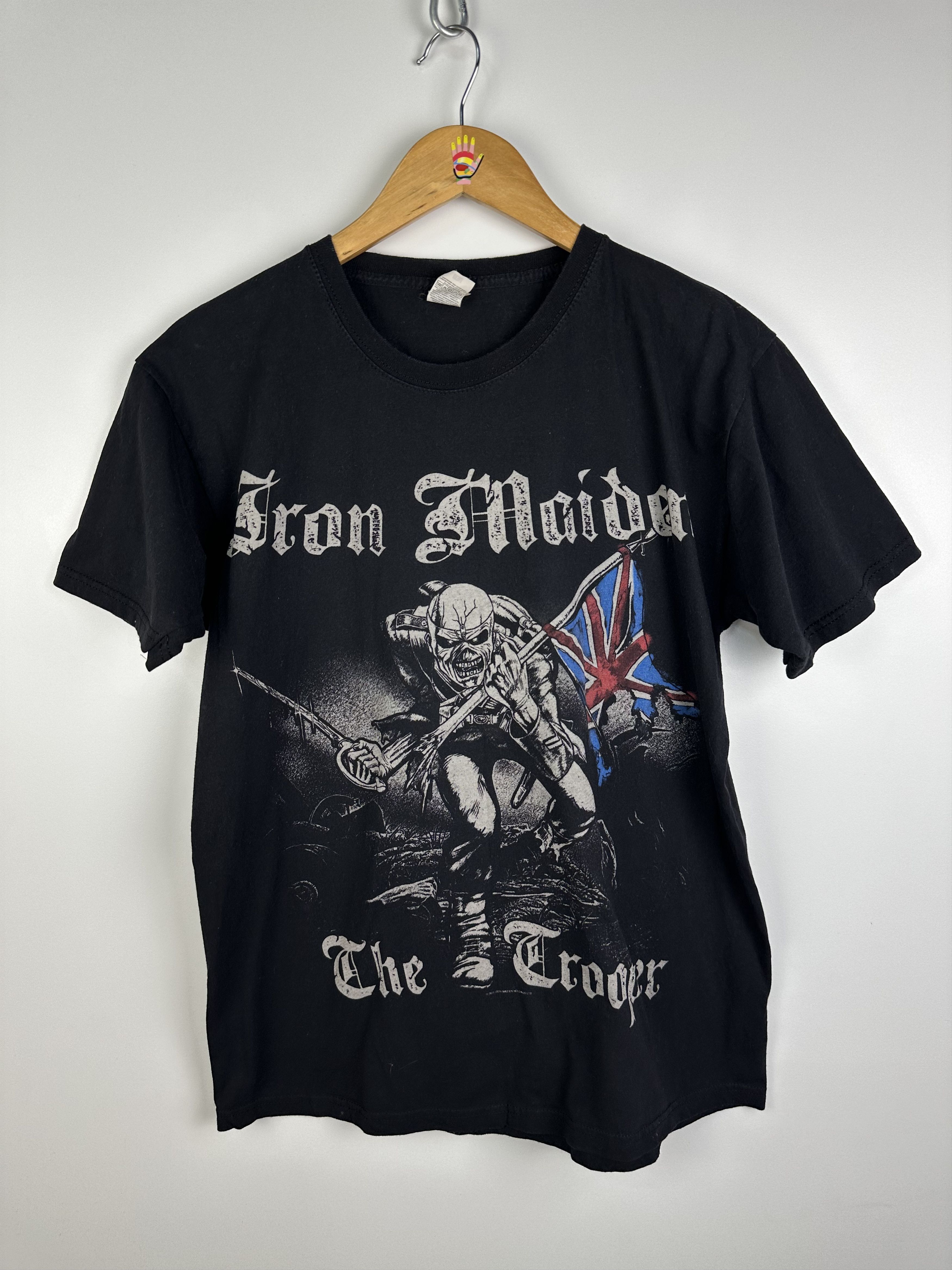 Iron Maiden Rare 2011 Iron Maiden The Trouper T Shirt Black Size L Hoodie, Sweatshirt | PodTeesHub.com