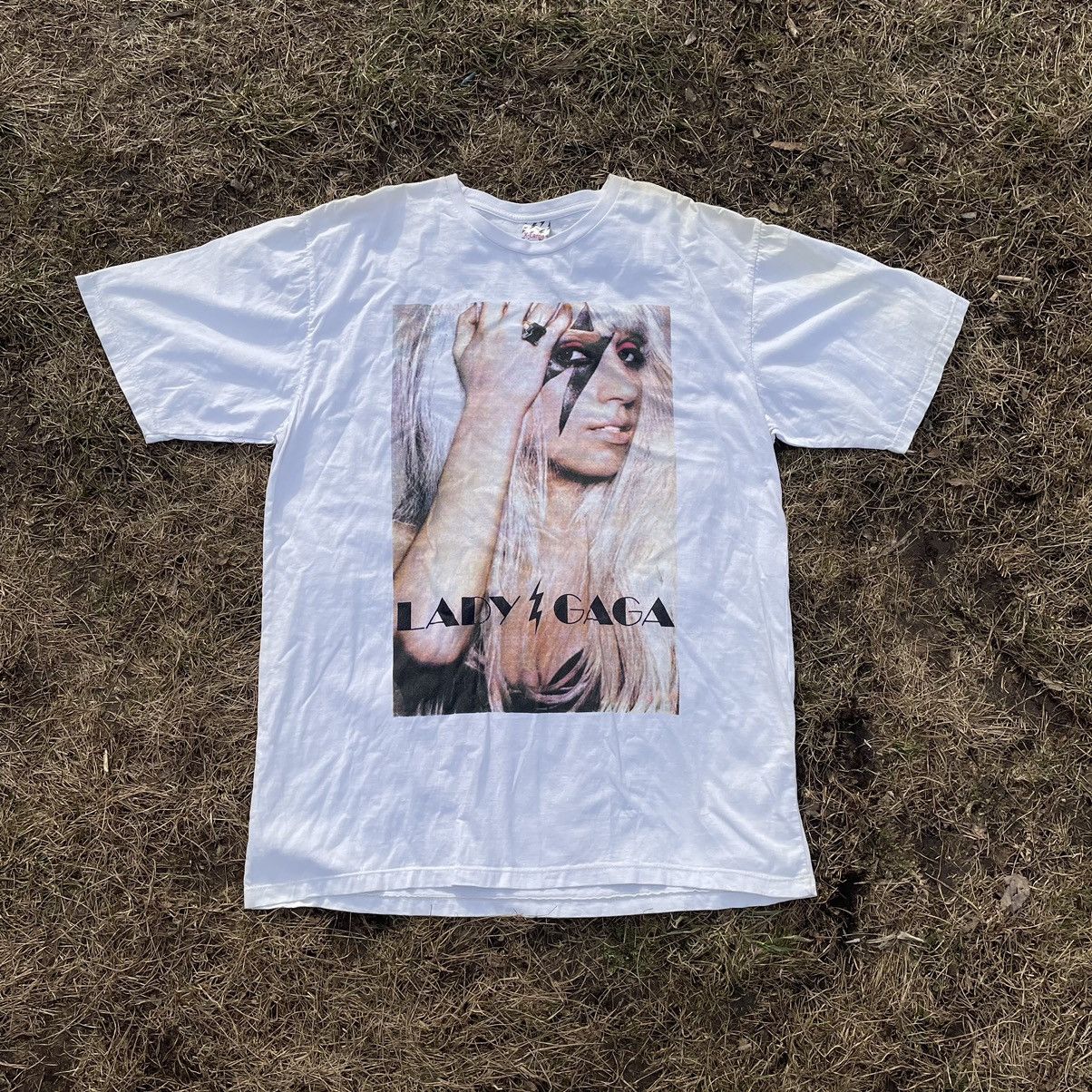 Vintage Lady Gaga Skulls Vamp Dead Face Horror Tee 90s Hoodie, Sweatshirt | PodTeesHub.com