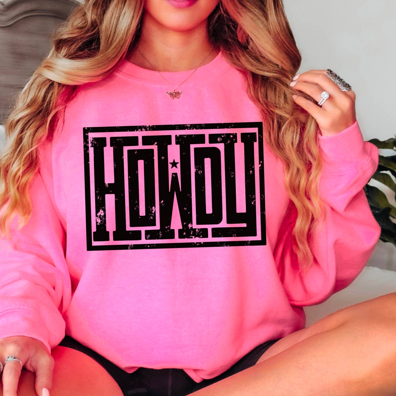 Howdy | Western Graphic Sweatshirt T-Shirts, Hoodie | PodTeesHub.com