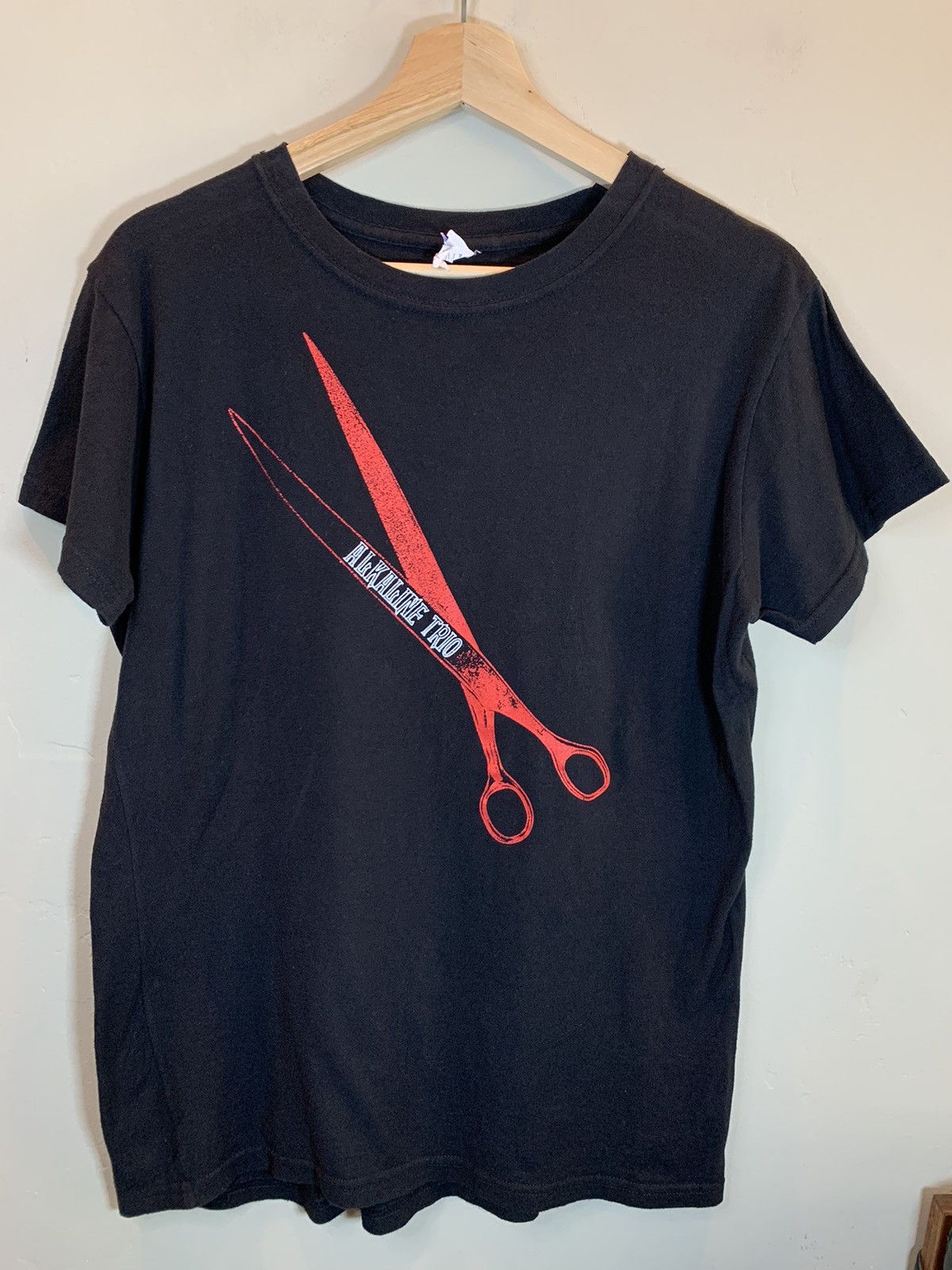 Rare Vintage Alkaline Trio Scissors Art Y2k Band T Shirt Hoodie, Sweatshirt | PodTeesHub.com