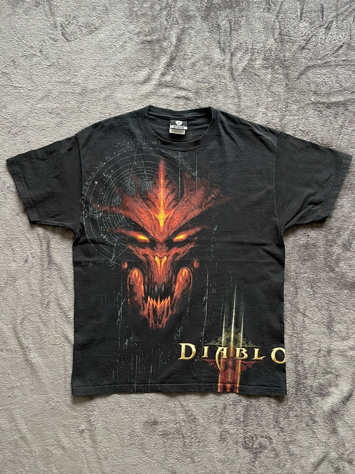 Vintage Diablo 3 Tee Thirt Rare Vintage Hoodie, Sweatshirt | PodTeesHub.com