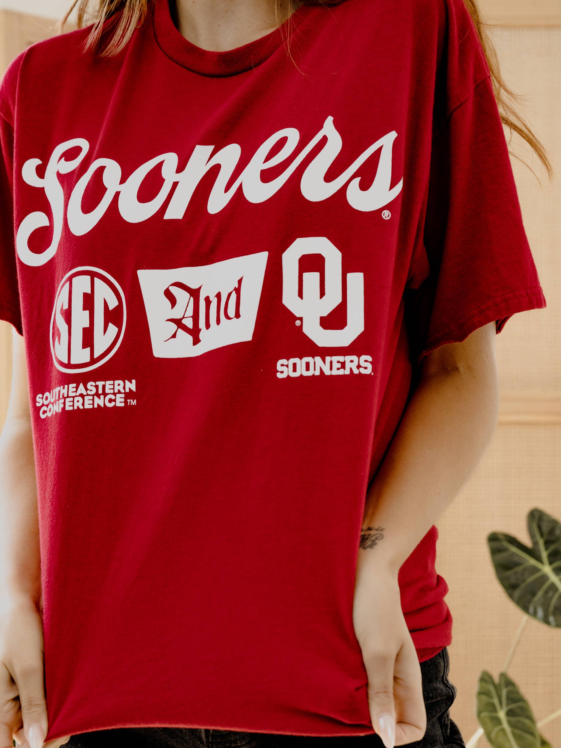 Ou Oklahoma Sooners / Sec Tap Crimson Thrifted Tee Hoodie, Sweatshirt | PodTeesHub.com