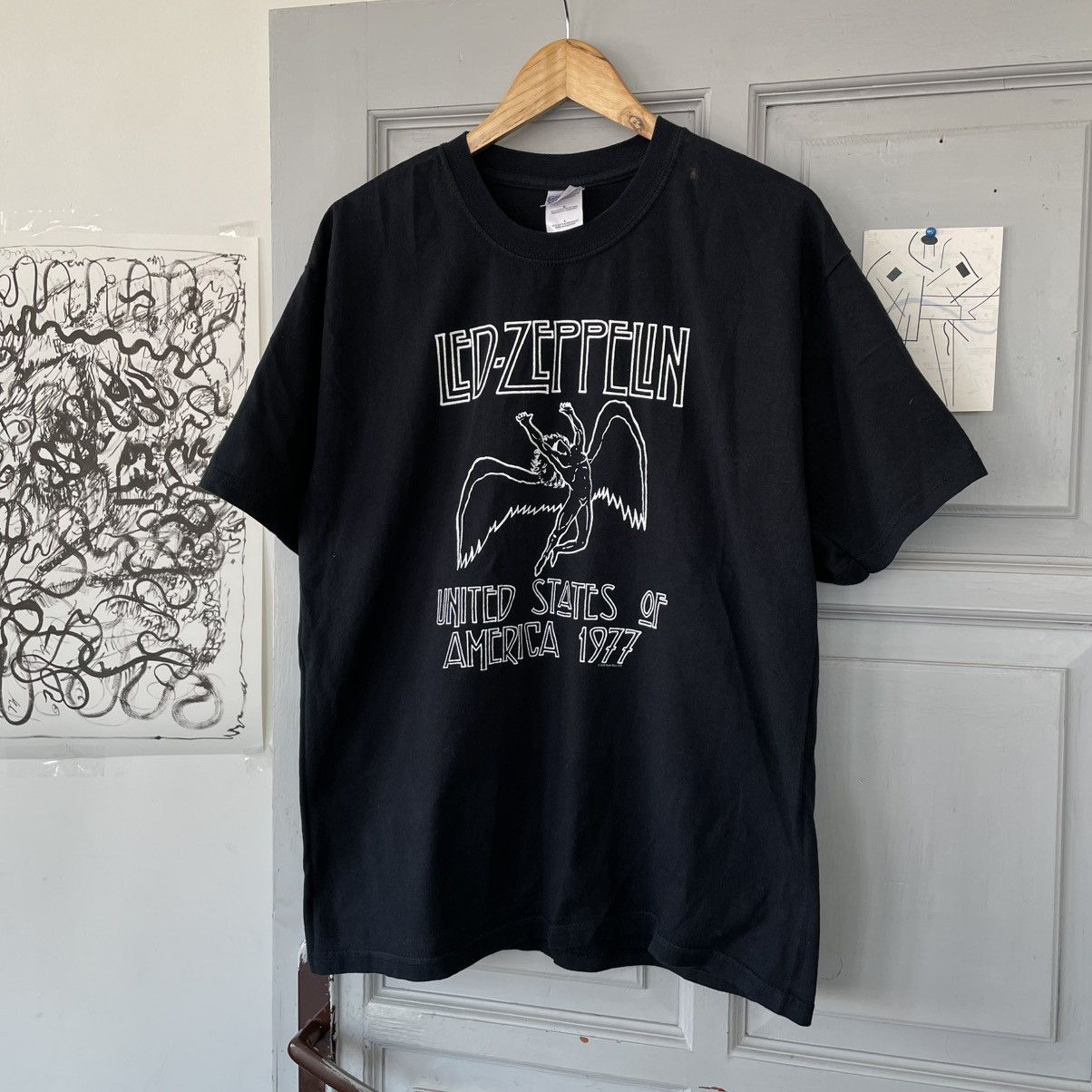 Led Zeppelin X Vintage Vintage 2003 Led Zeppelin United States Of America T Shirt Hoodie, Sweatshirt | PodTeesHub.com