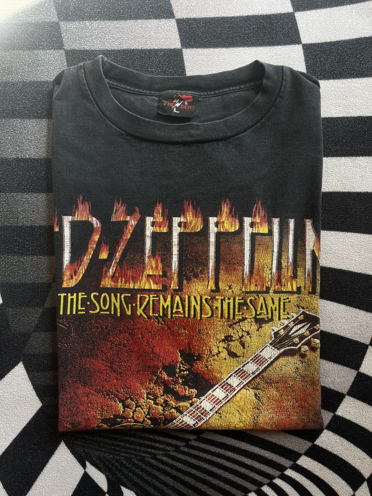 Zeppelin Vintage Led Zeppelin The Song Remains The Same 90 S Thai T-Shirts, Hoodie, Sweatshirt | PodTeesHub.com