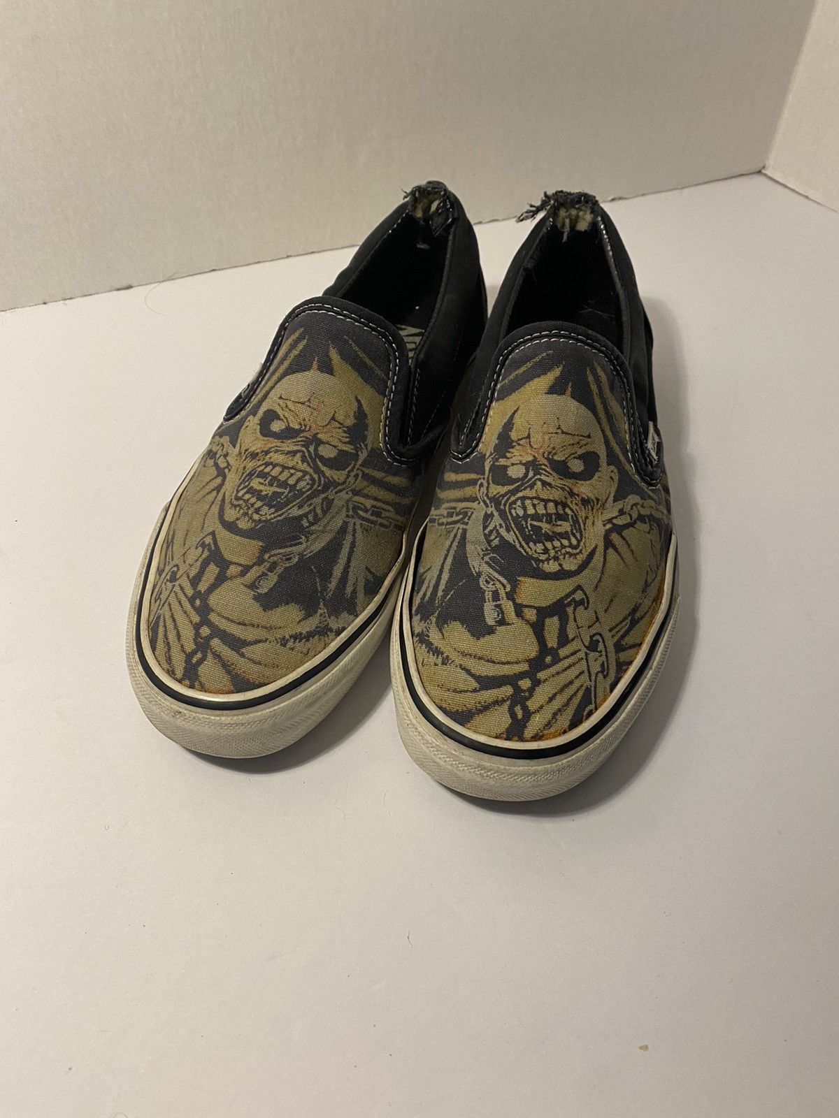 Vans Iron Maiden X Classic Slip On T-Shirts, Hoodie, Sweatshirt | PodTeesHub.com