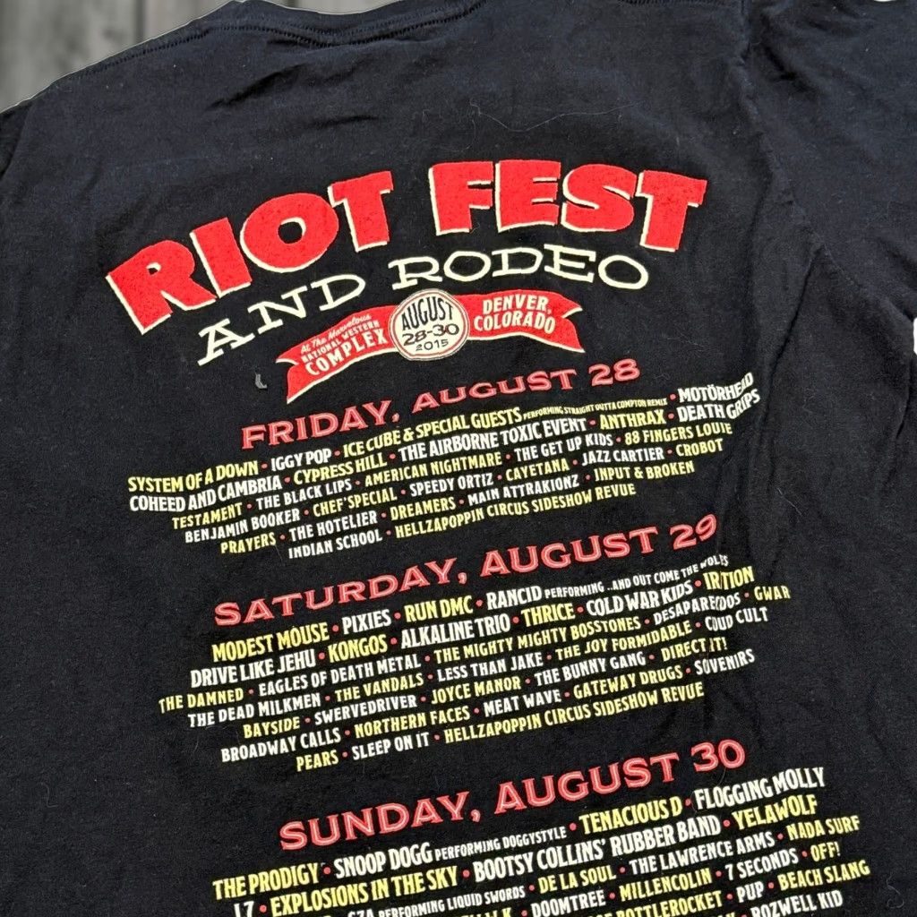 Vintage Riot Fest Shirt Men L Black System Of A Down Modest Mouse The Prodigy 2015 Riot Fest Hoodie, Sweatshirt