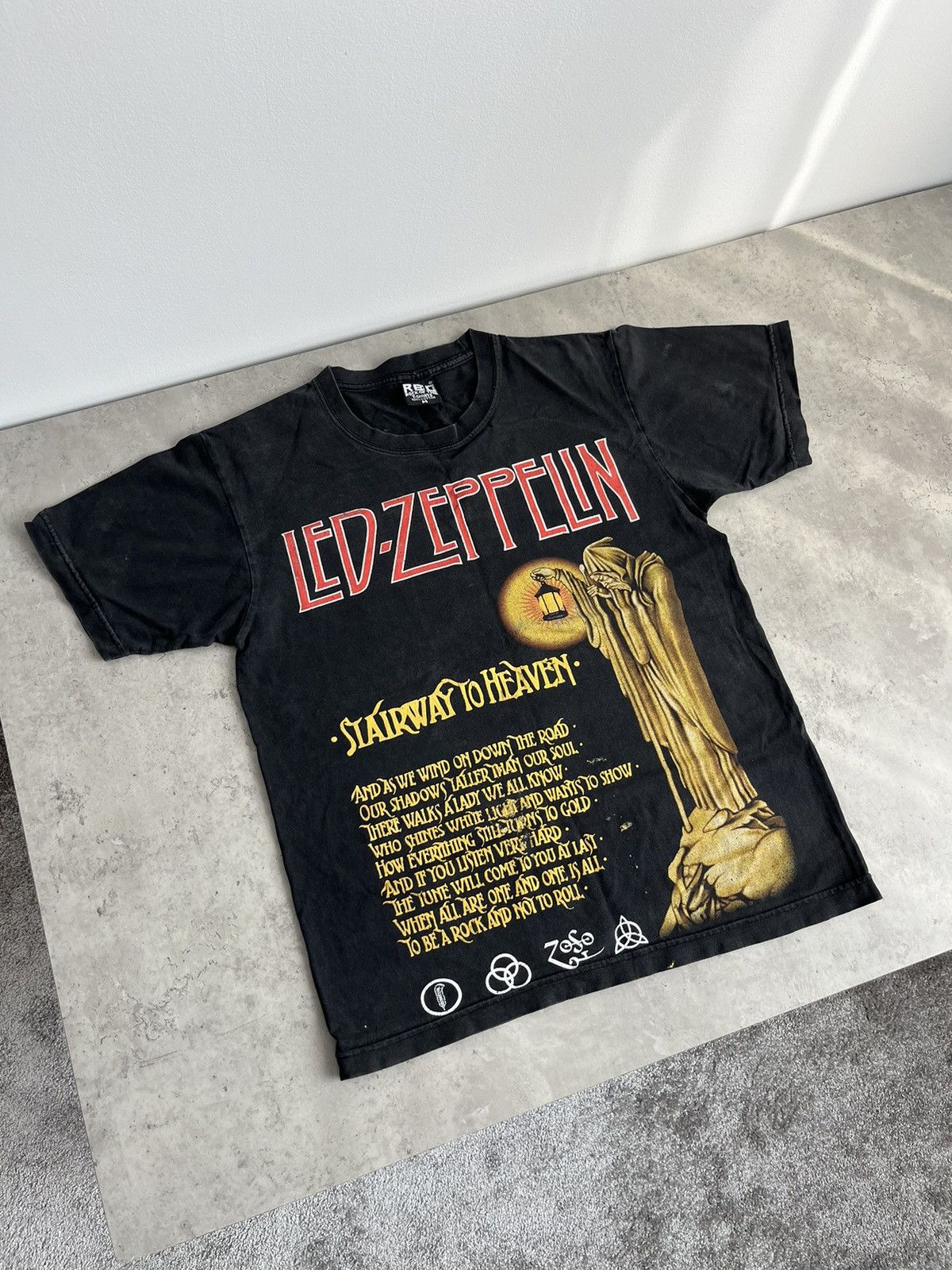 Vintage Very Faded Led Zeppelin 00s Vintage T Shirt Hoodie, Sweatshirt | PodTeesHub.com