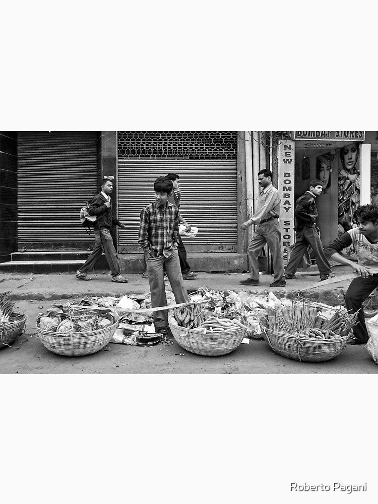 Selling of vegetables by Roberto Pagani