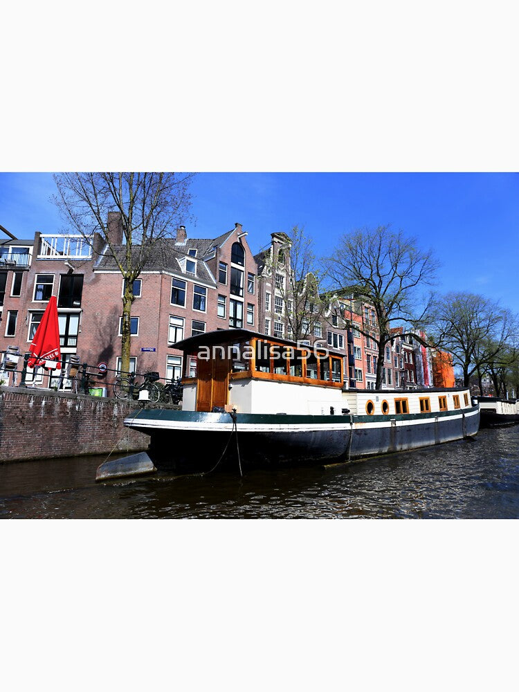 Houseboat in Amsterdam by annalisa56