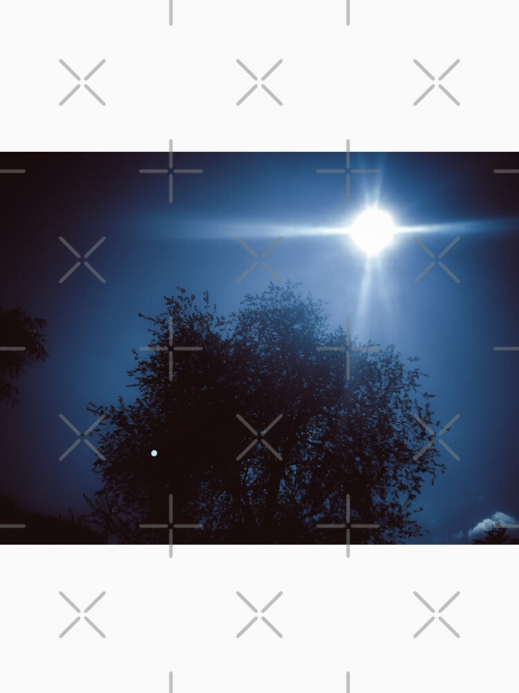 dazecore aesthetic grunge dark blue bright sun shine desaturated by sielexis