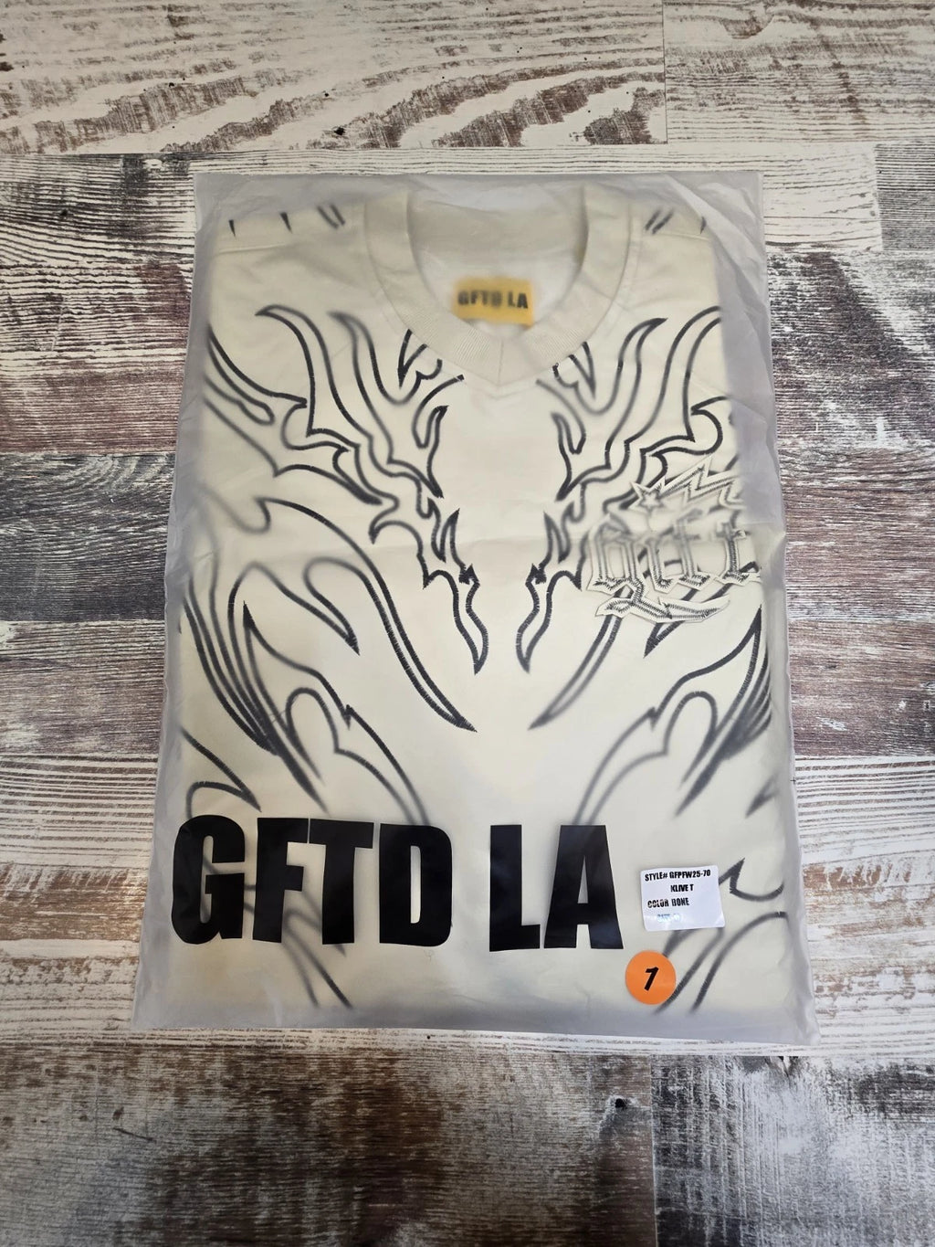 GFTD LA KLIVE T Leather Tribal Flame Graphic Tee Bone Size M