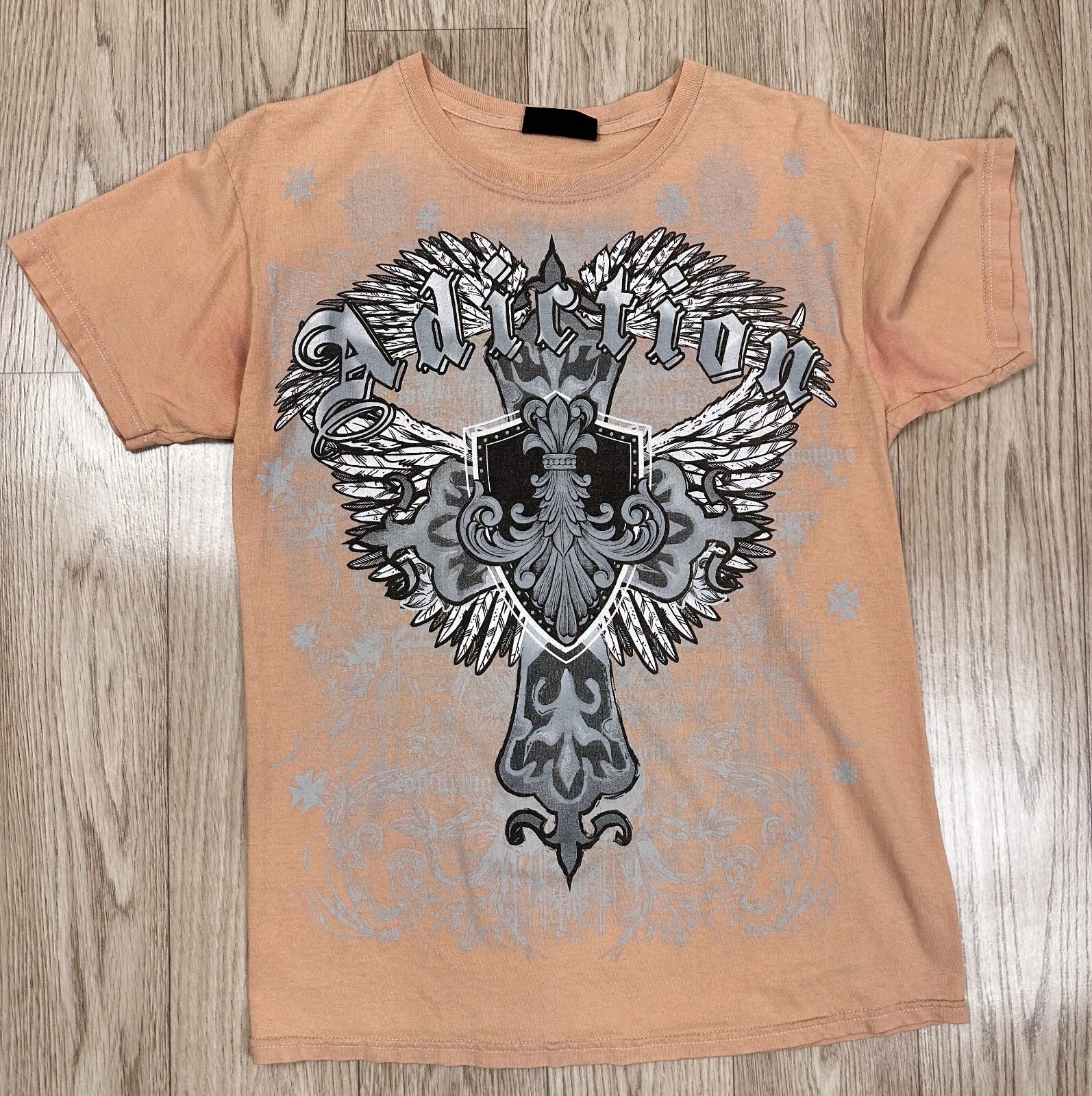 Y2K Adiction Crest Wings Goth T-Shirt Size Medium Goth Grunge Emo Celtic Cross