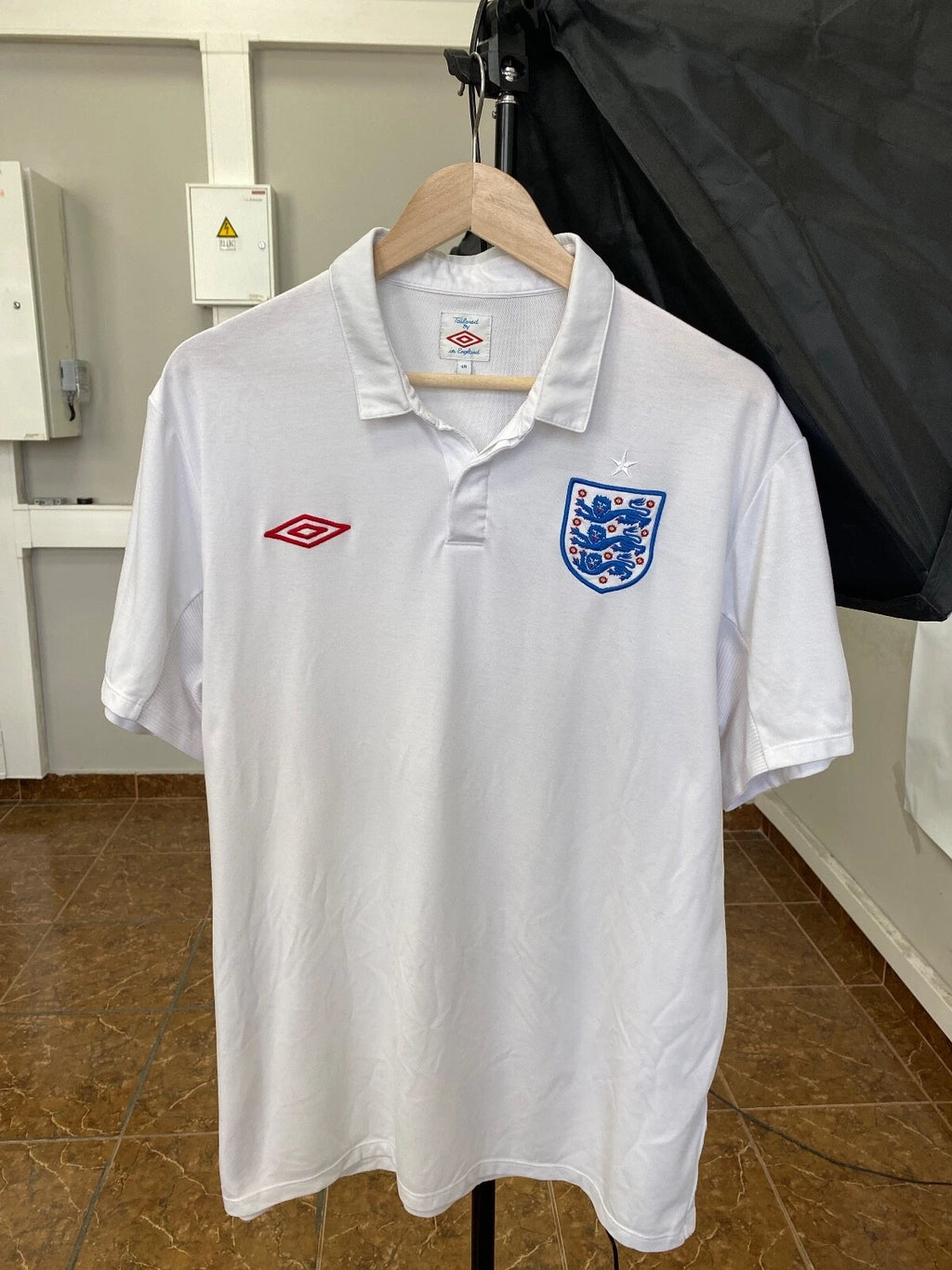 🏴󠁧󠁢󠁥󠁮󠁧󠁿 England Umbro Soccer Jersey Training Rare Retro Hype size XL...
